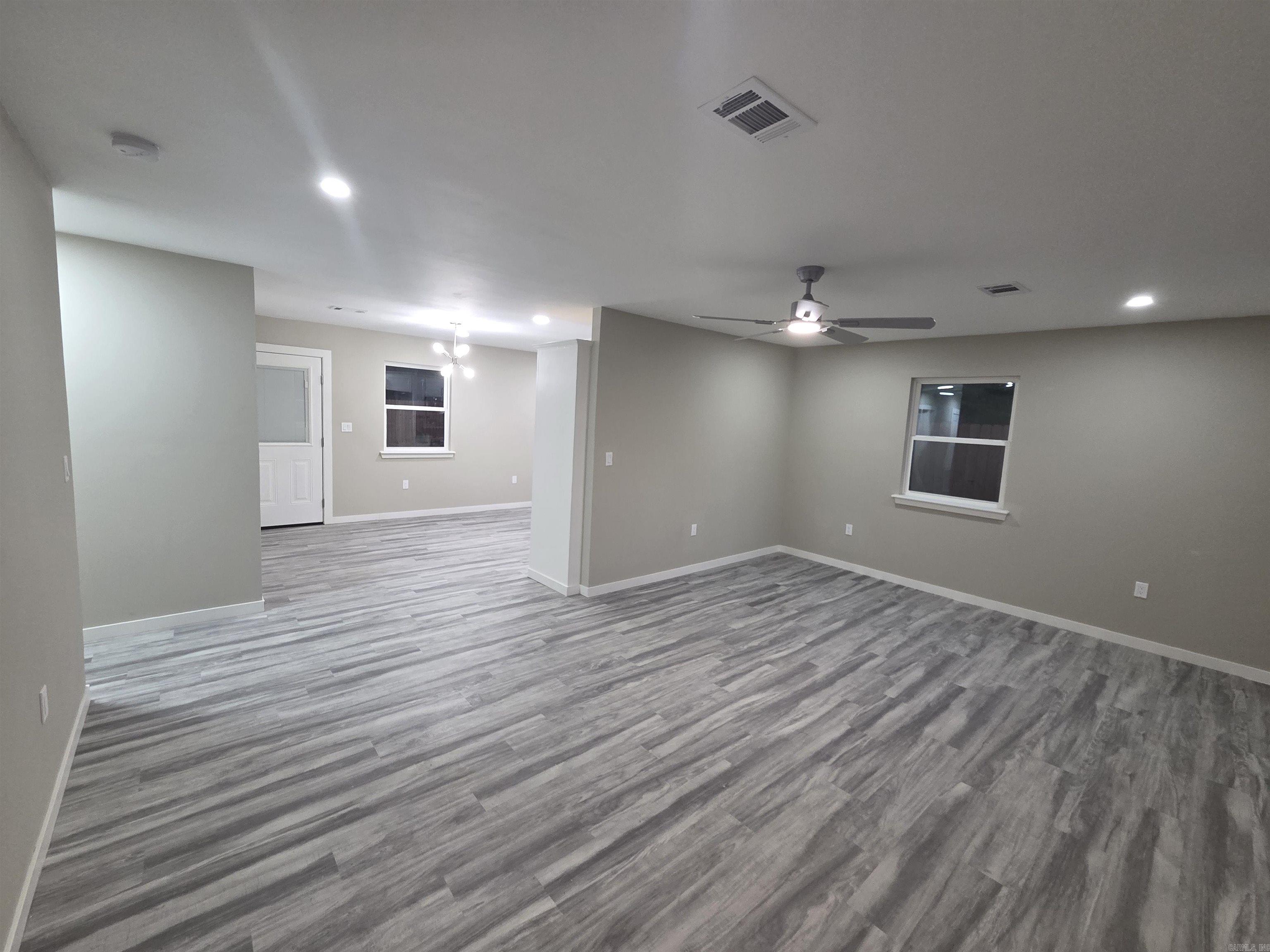 305 Thomas Circle  Lonoke, AR