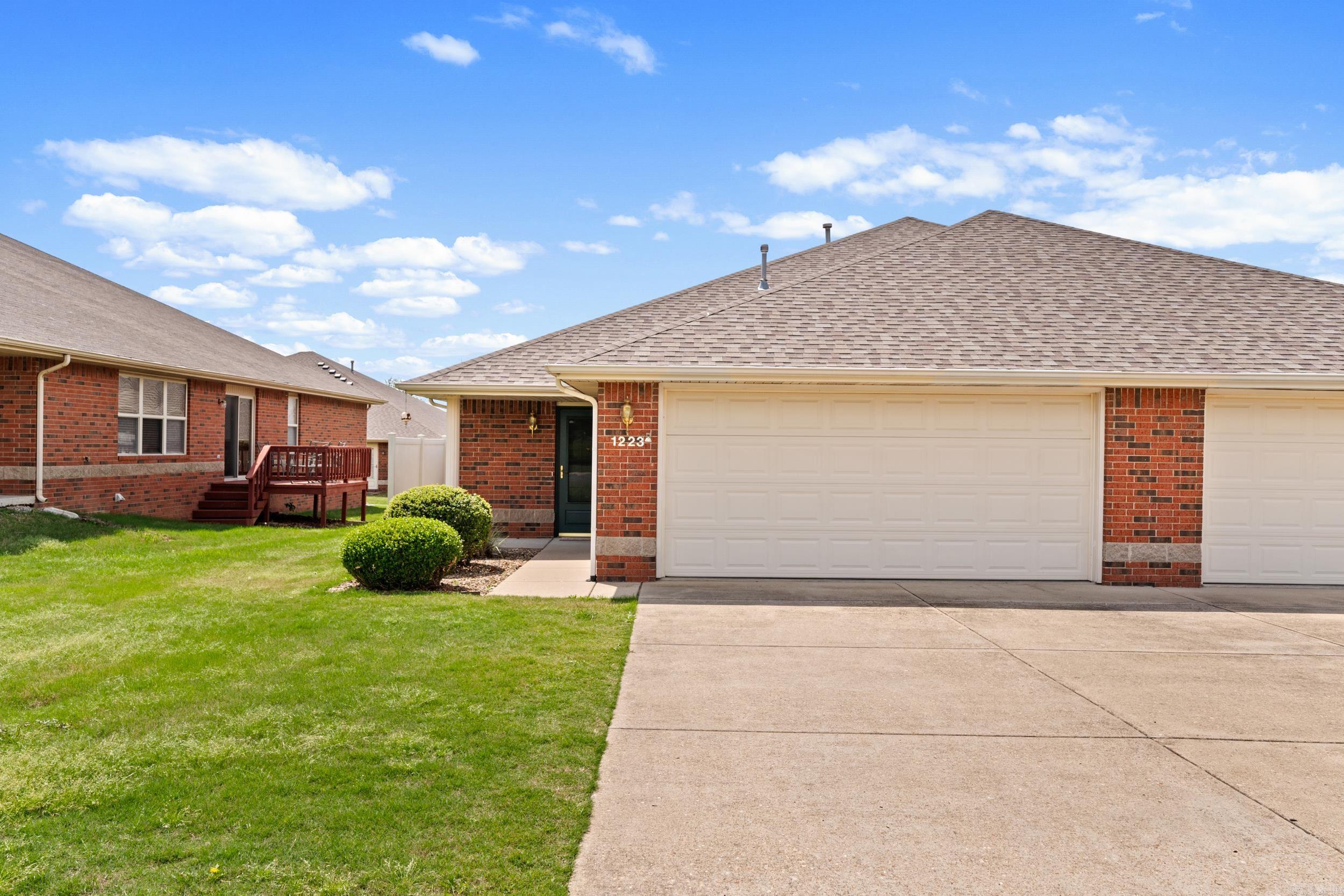 1223 Willowbrook Drive  Mountain Home, AR