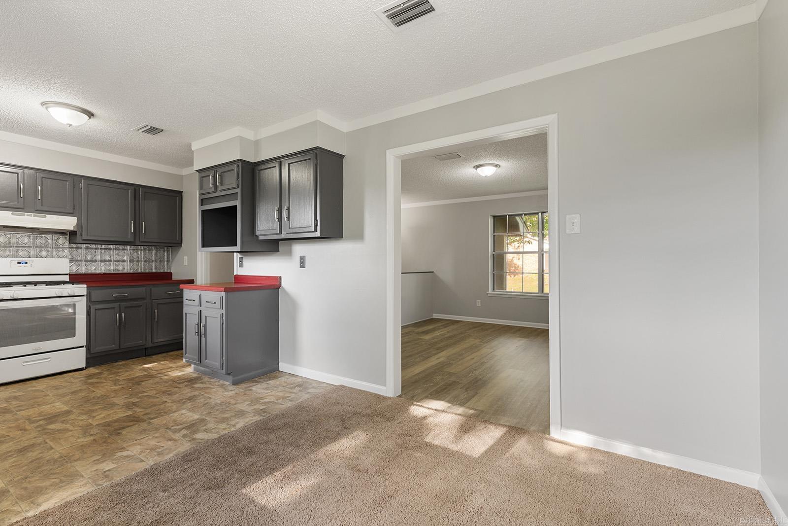 2611 Elkhart  Little Rock, AR