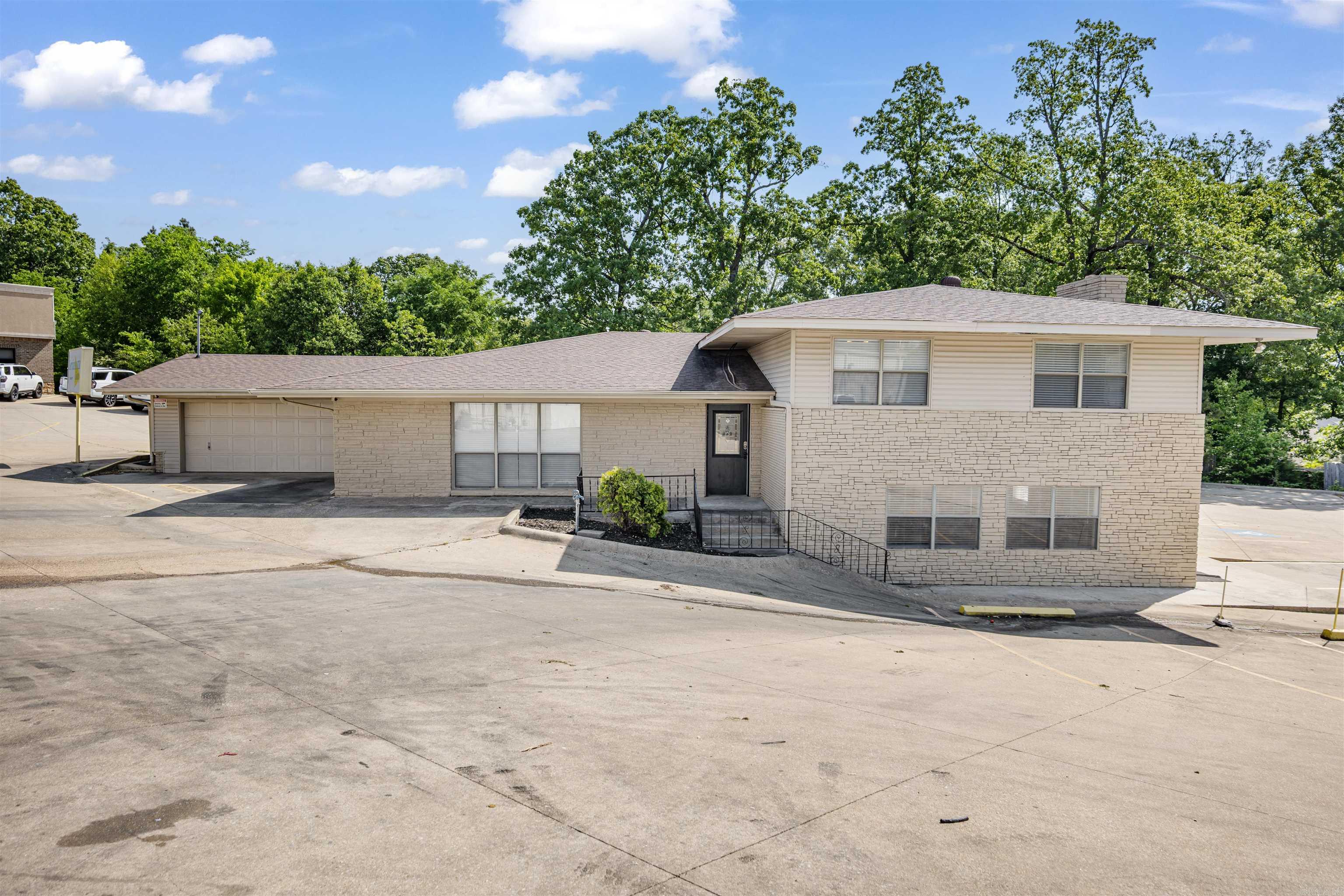 1011 Linwood  Paragould, AR