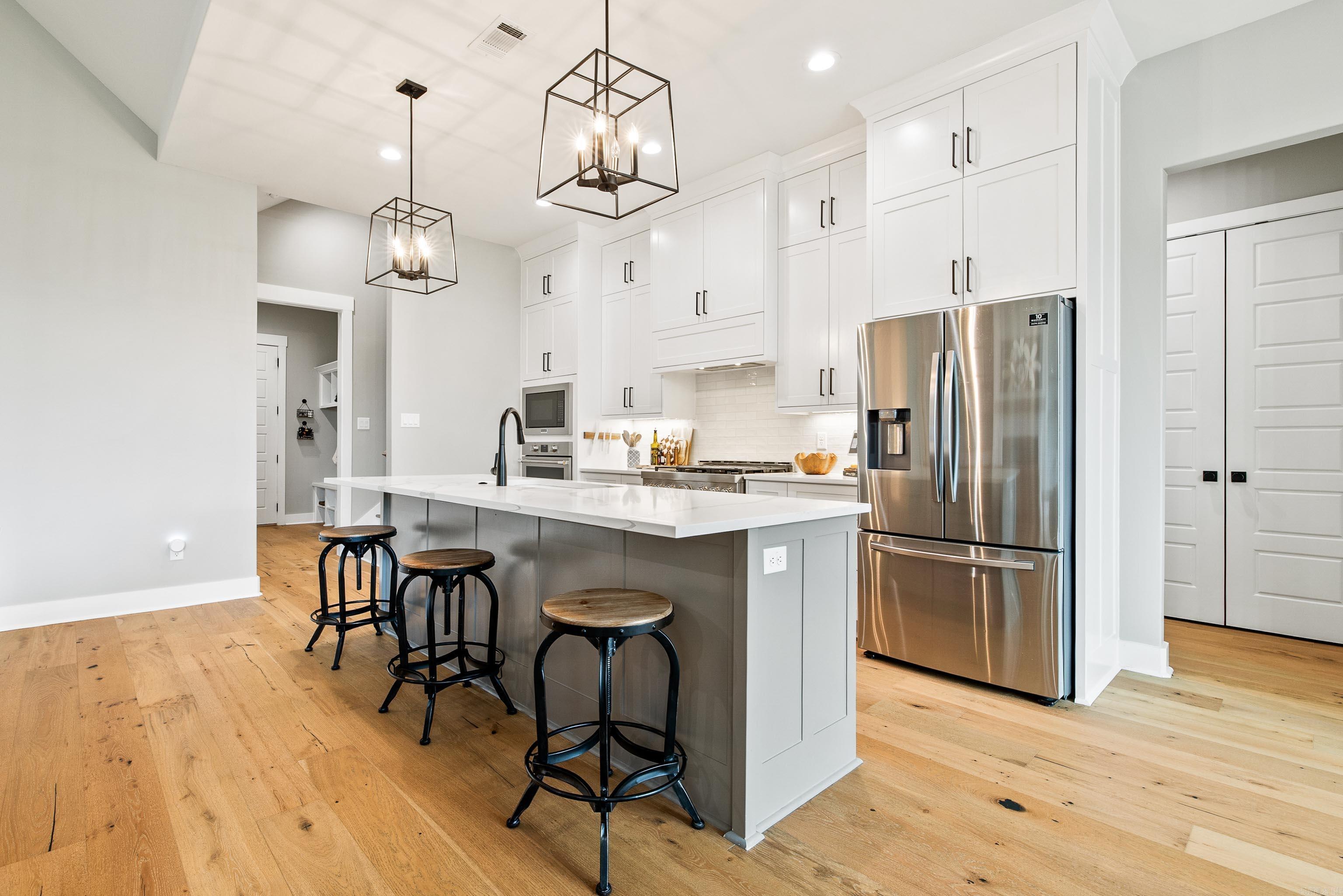 4905 Lake Vista  Benton, AR