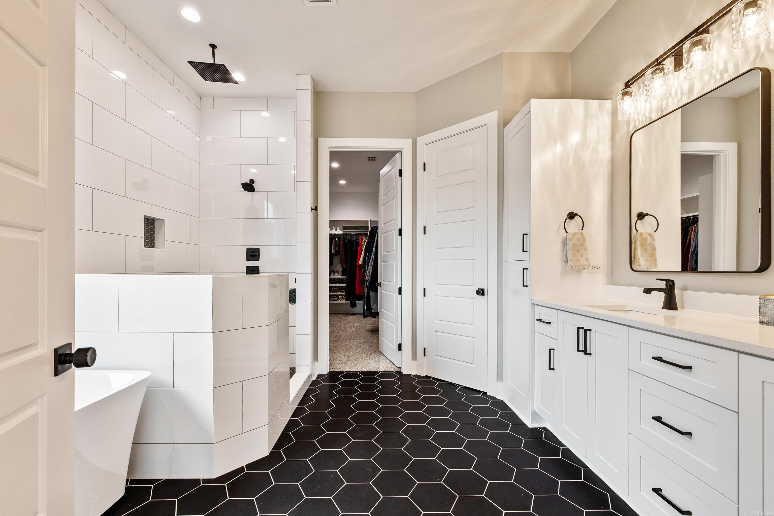 4905 Lake Vista  Benton, AR