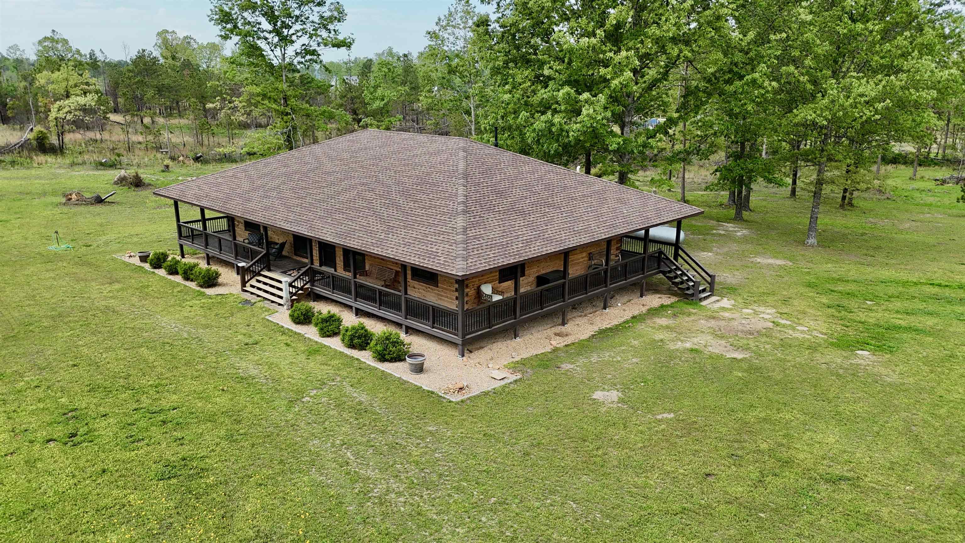 854 Hurricane Creek Rd.  Melbourne, AR