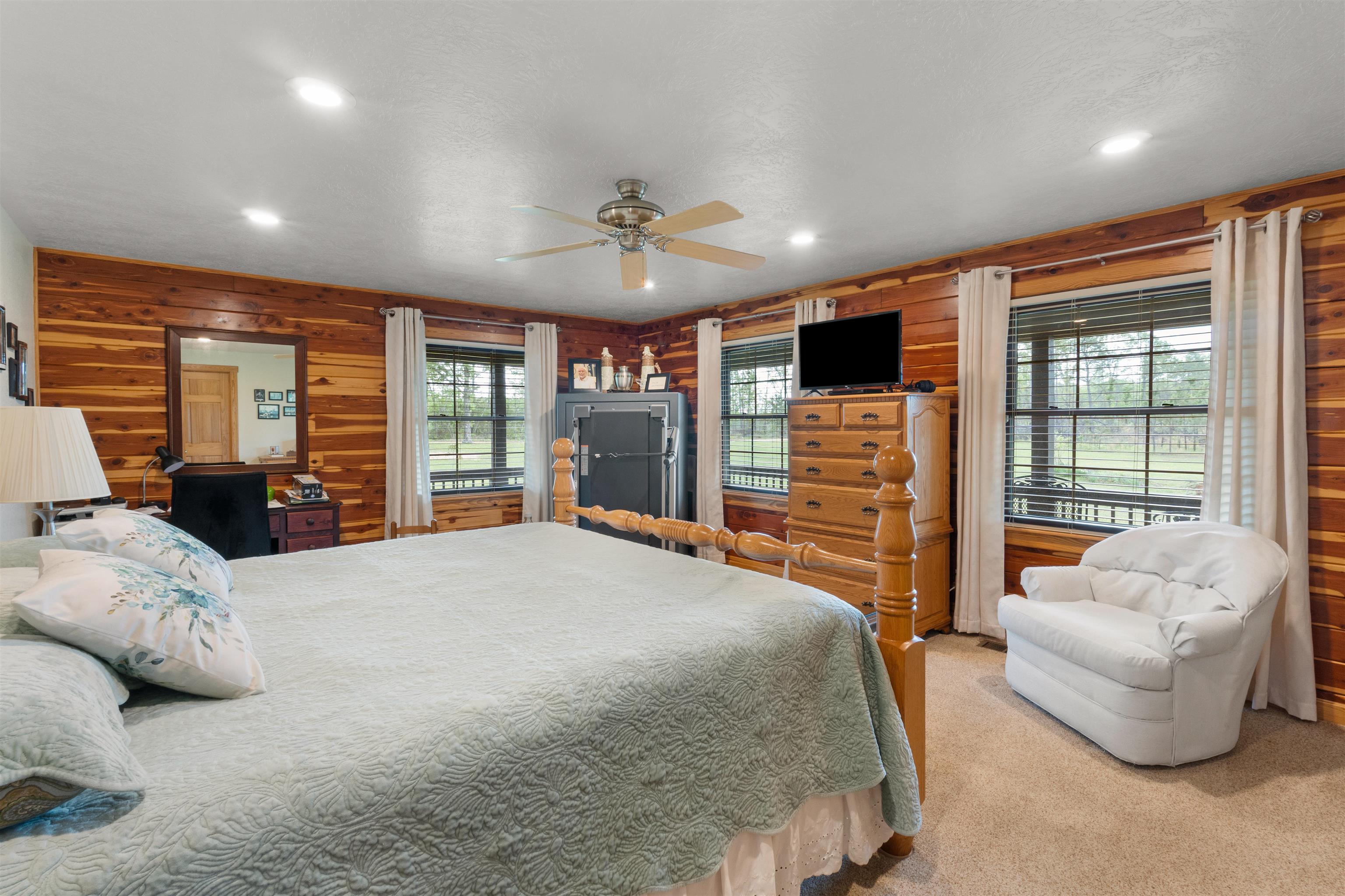 854 Hurricane Creek Rd.  Melbourne, AR