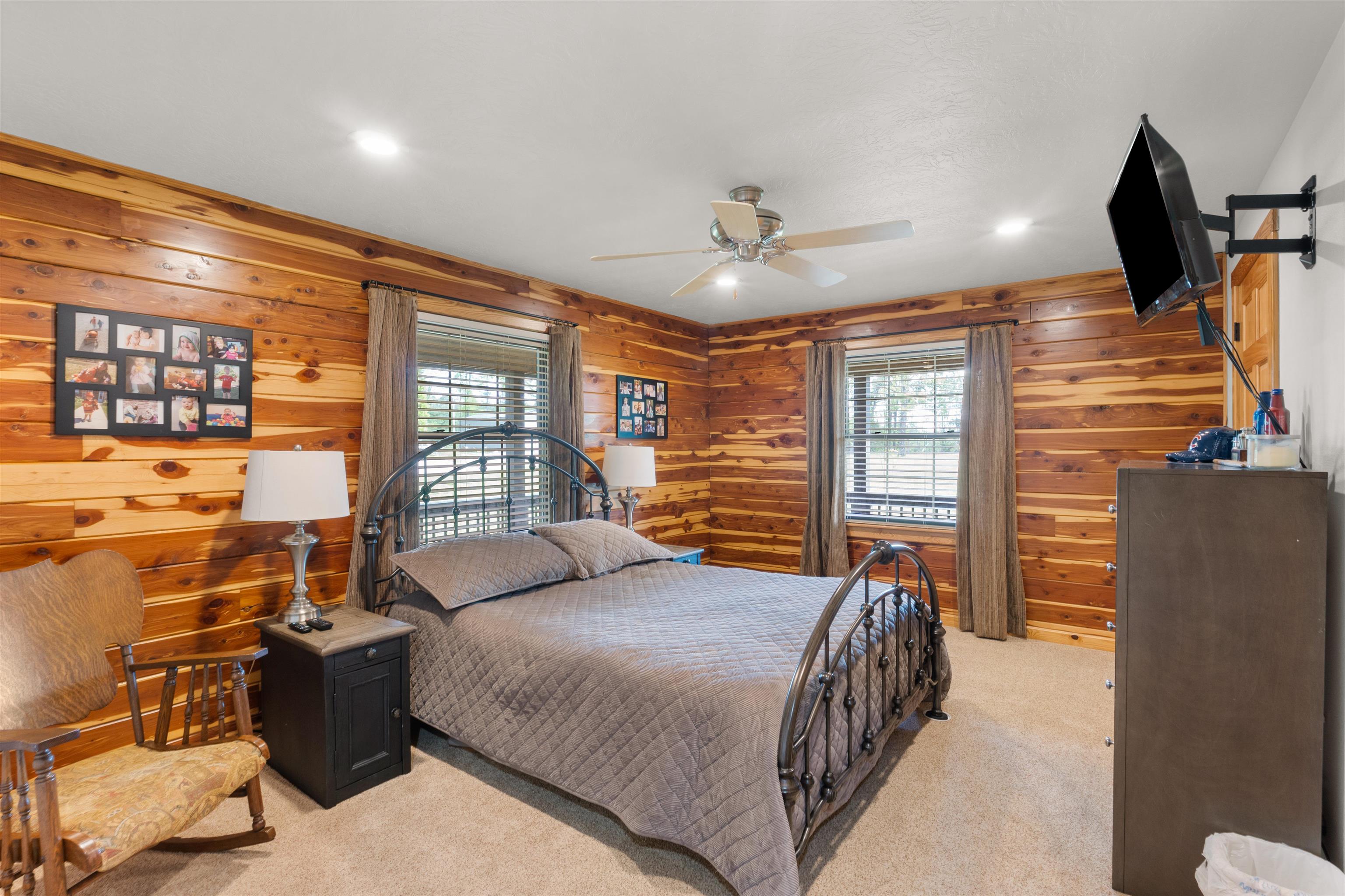 854 Hurricane Creek Rd.  Melbourne, AR