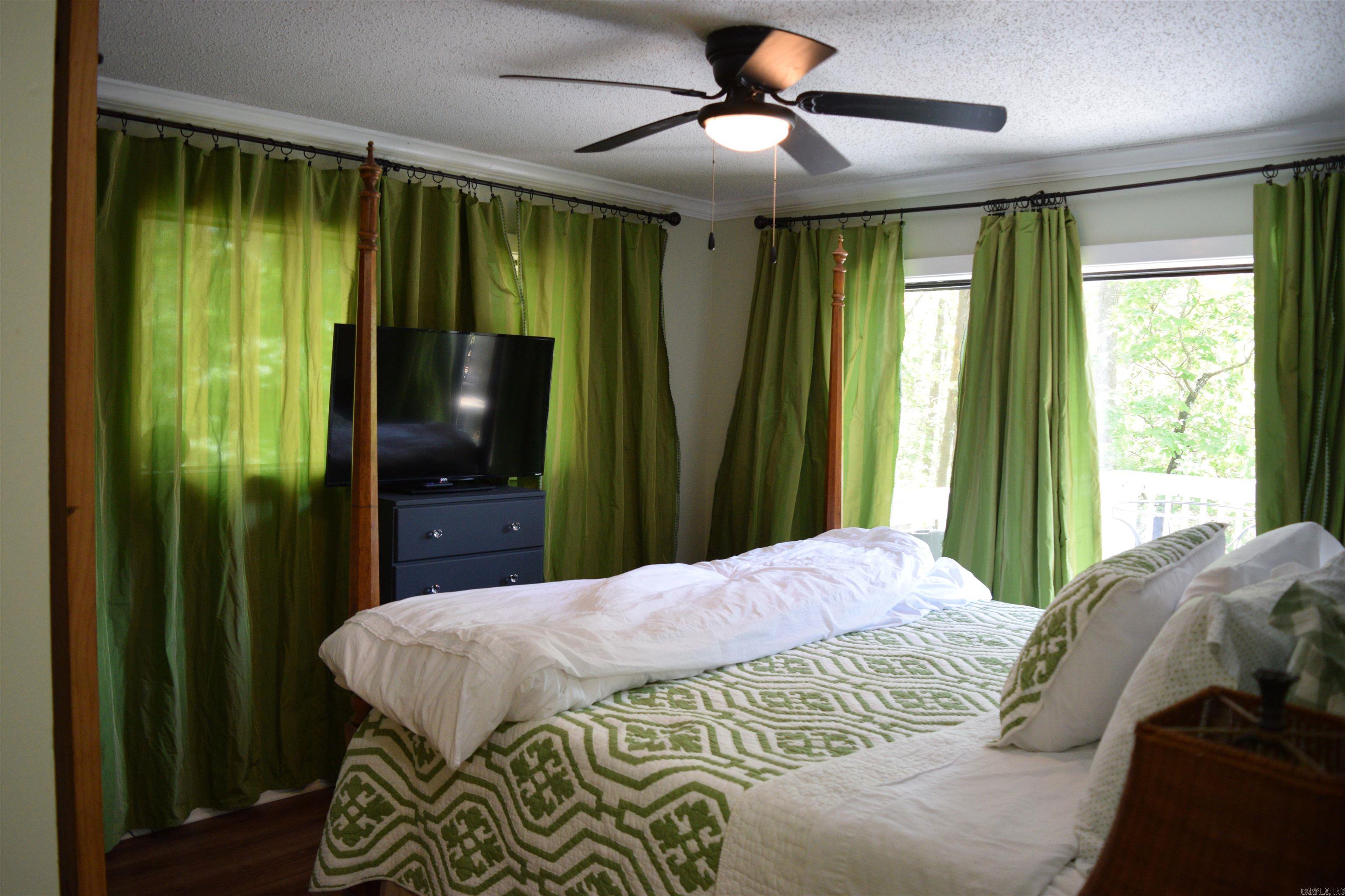 554 Emerald Cove  Shirley, AR