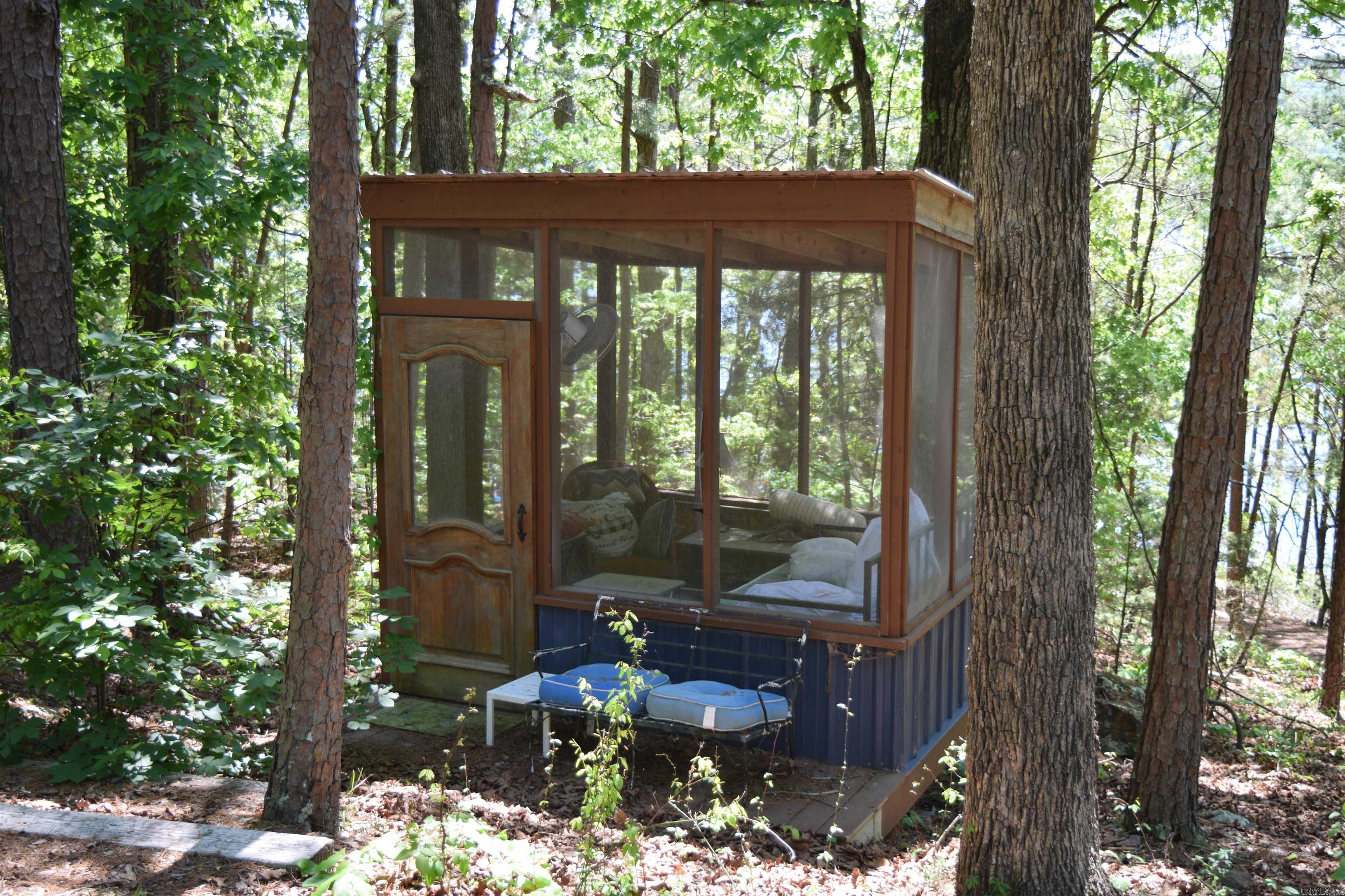 554 Emerald Cove  Shirley, AR