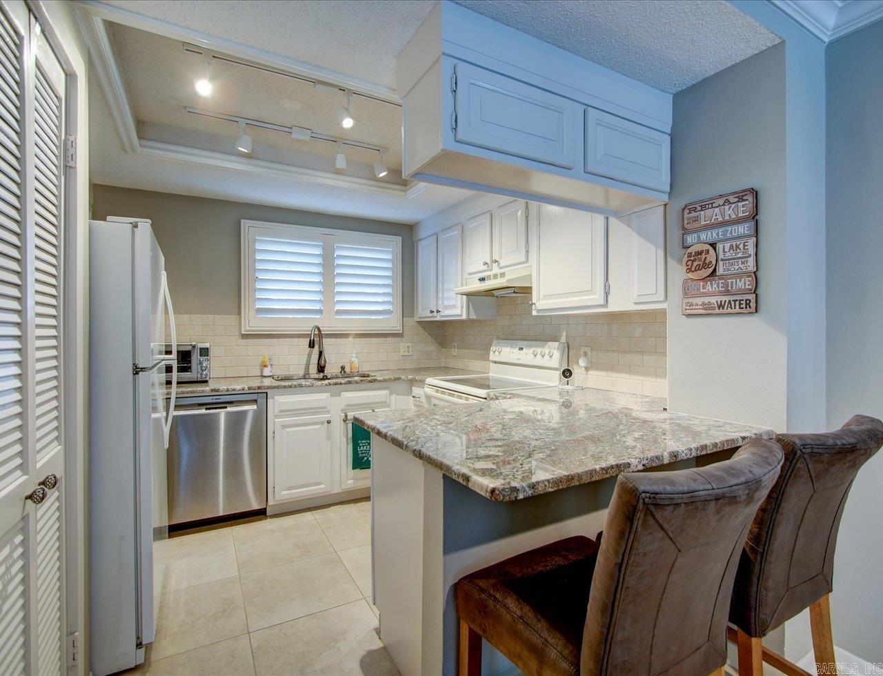 160 Long Island Bay  Hot Springs, AR