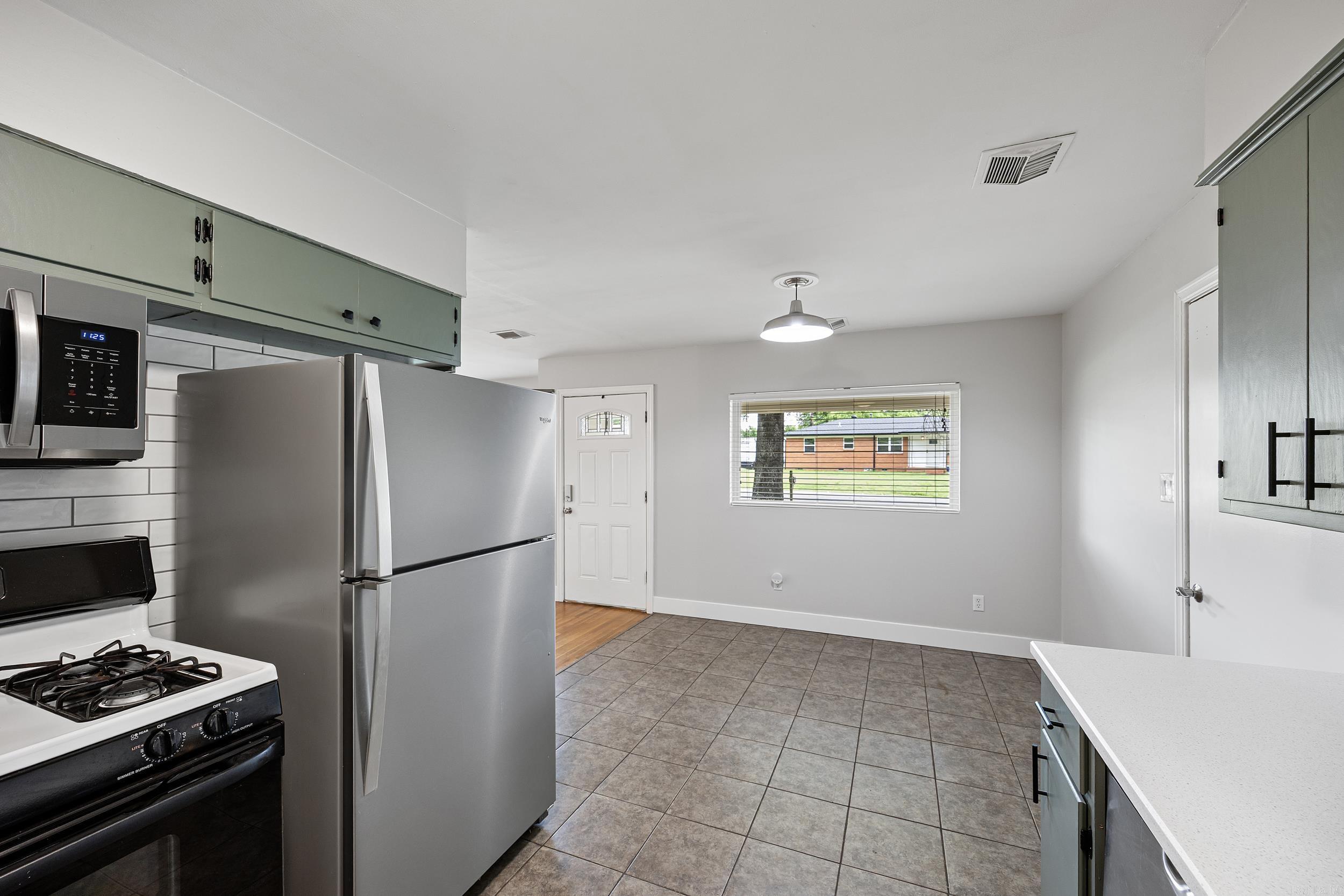 1904 S Boulder  Russellville, AR