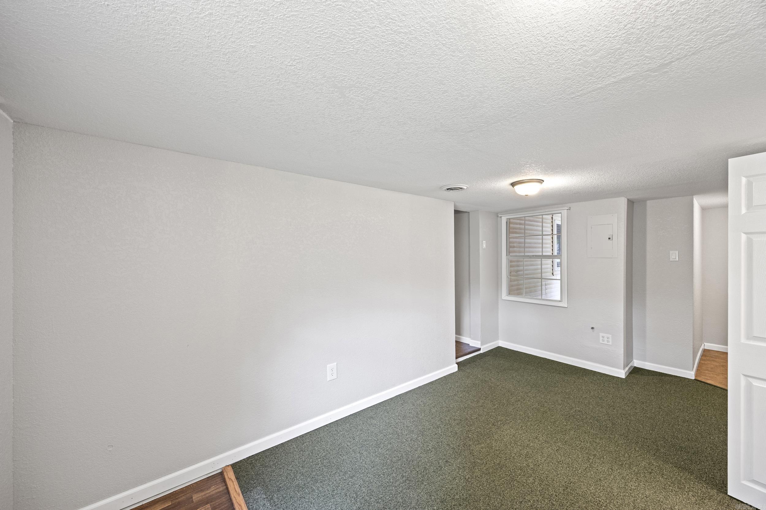 1904 S Boulder  Russellville, AR