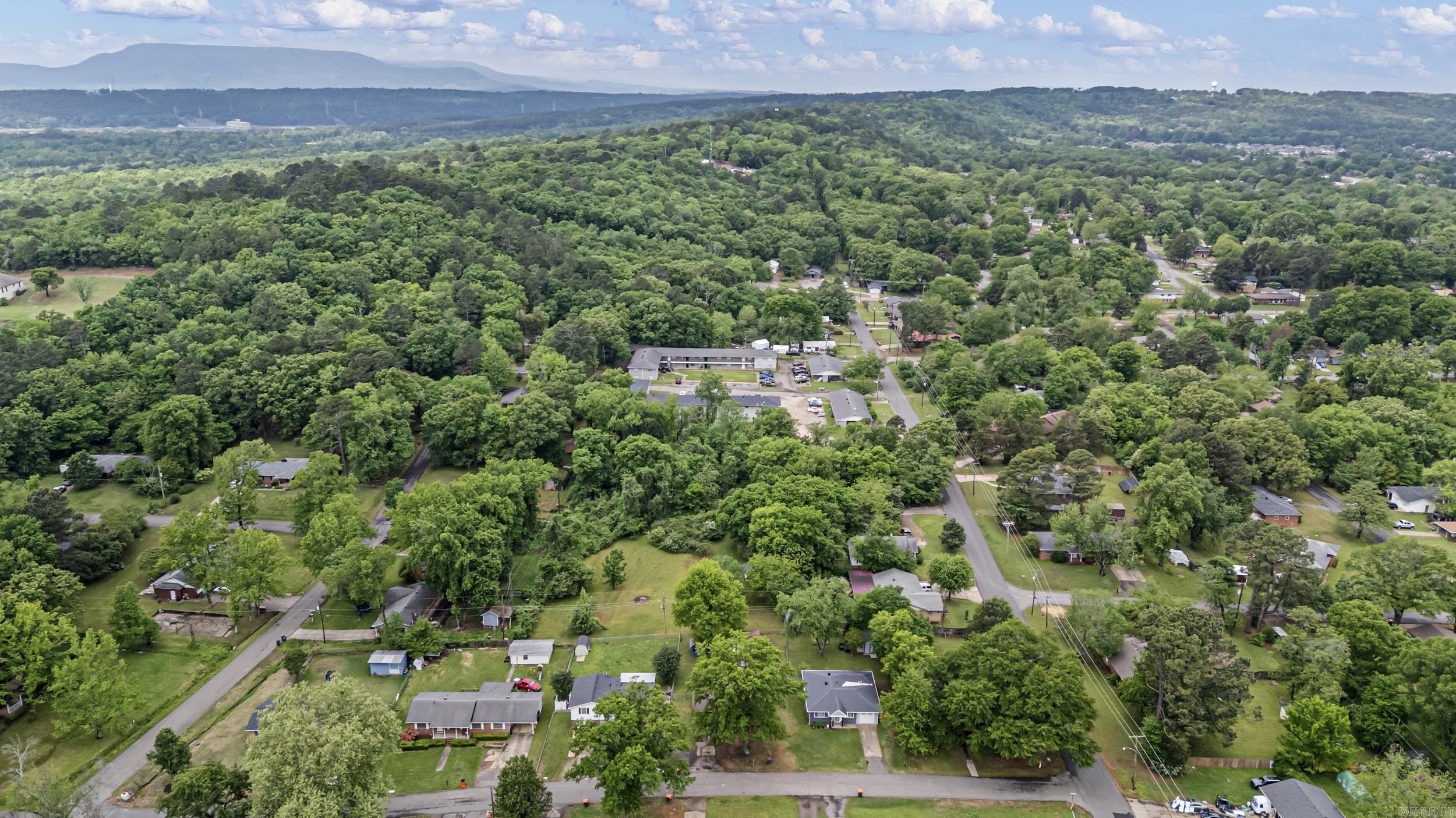 1904 S Boulder  Russellville, AR