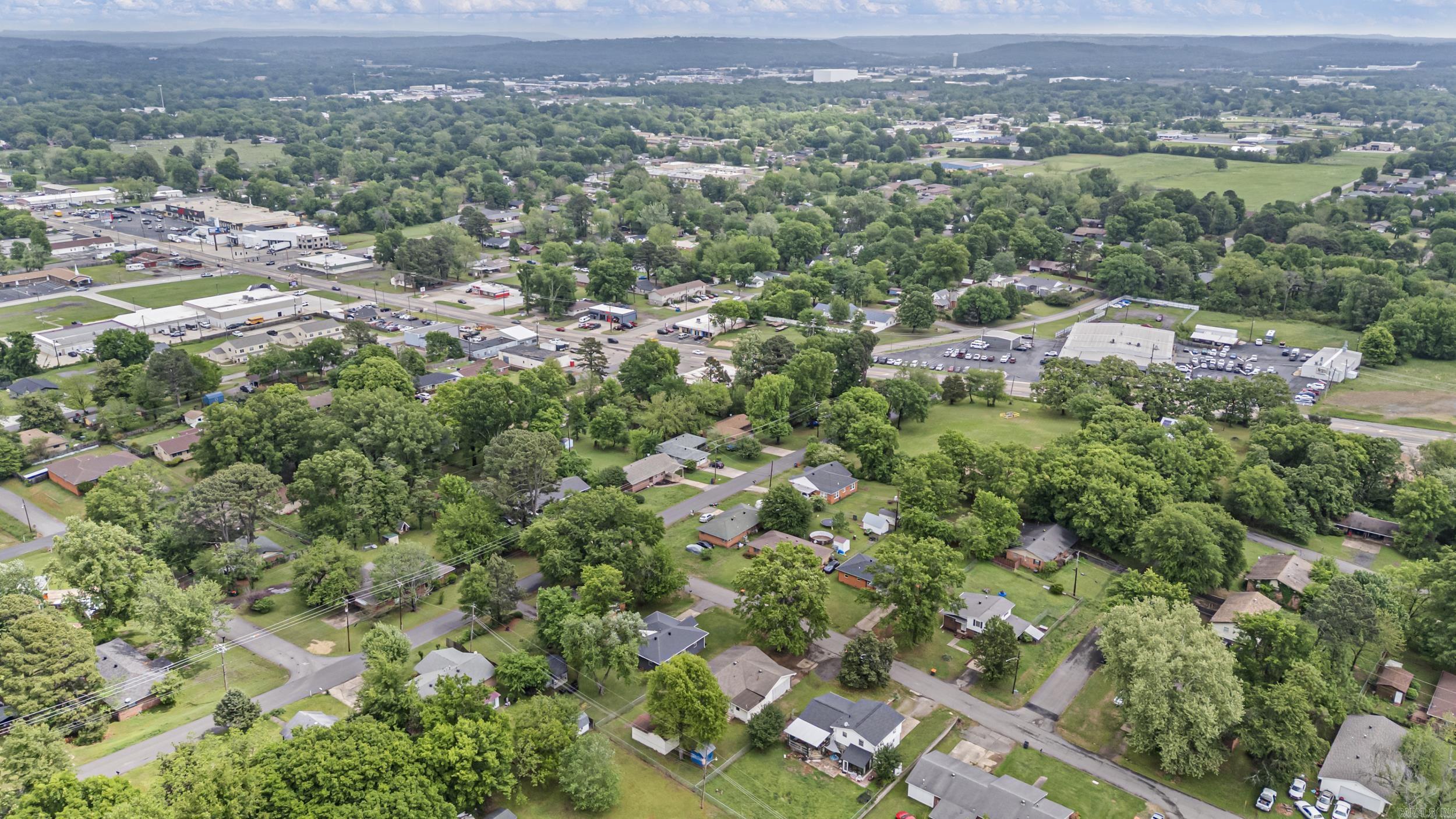 1904 S Boulder  Russellville, AR