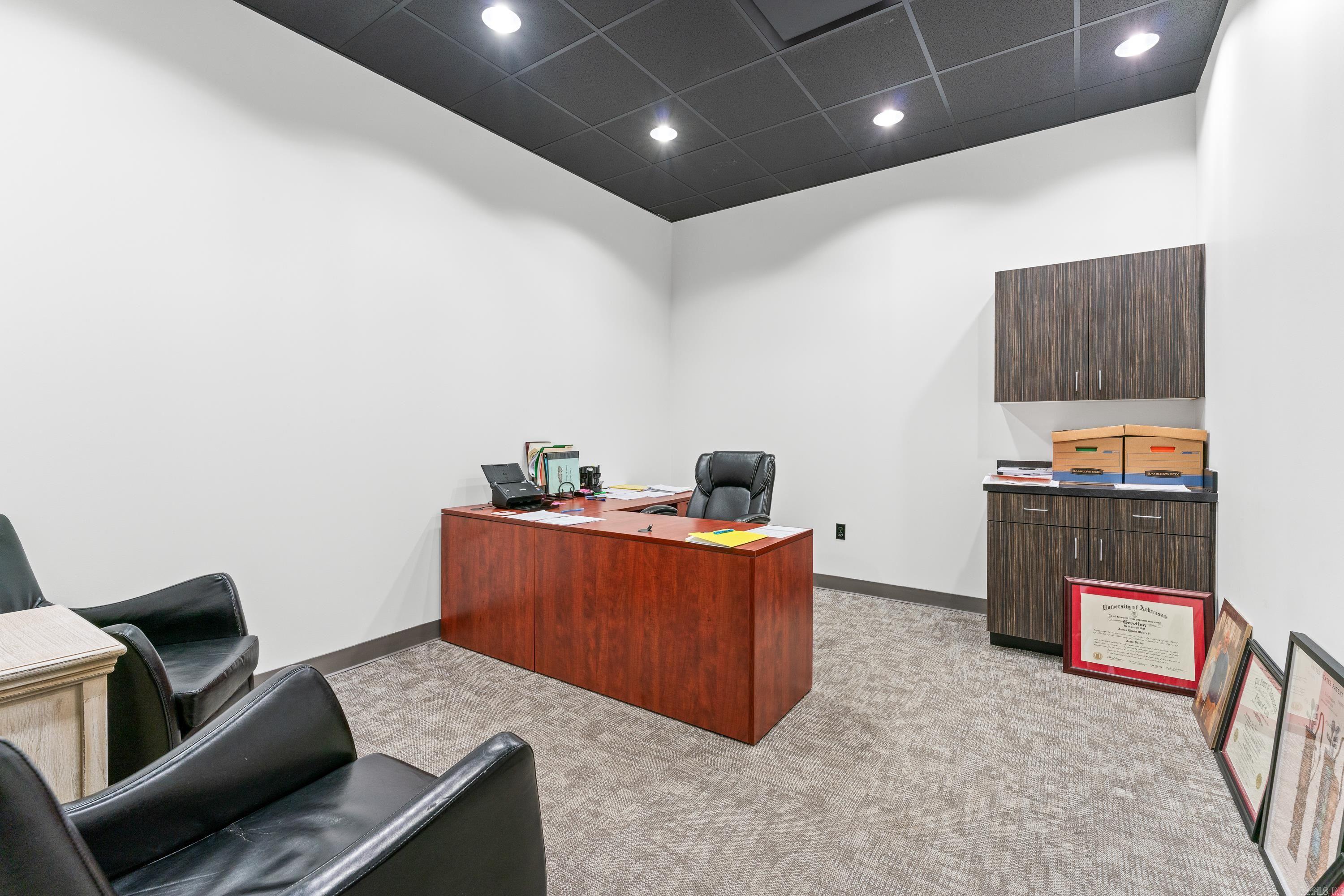 3945 N Vantage  Fayetteville, AR