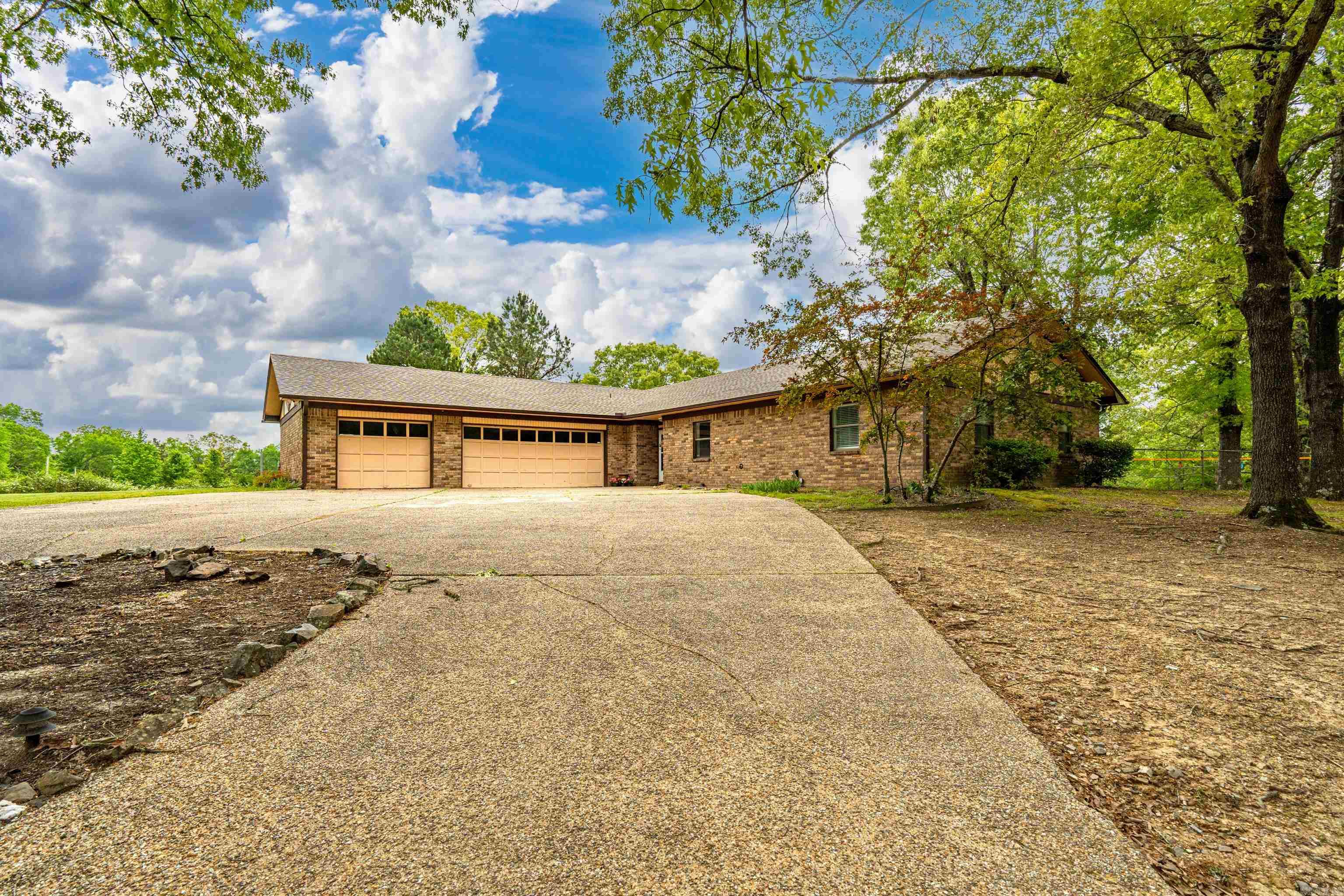 324 Farquharson Ln  Pearcy, AR