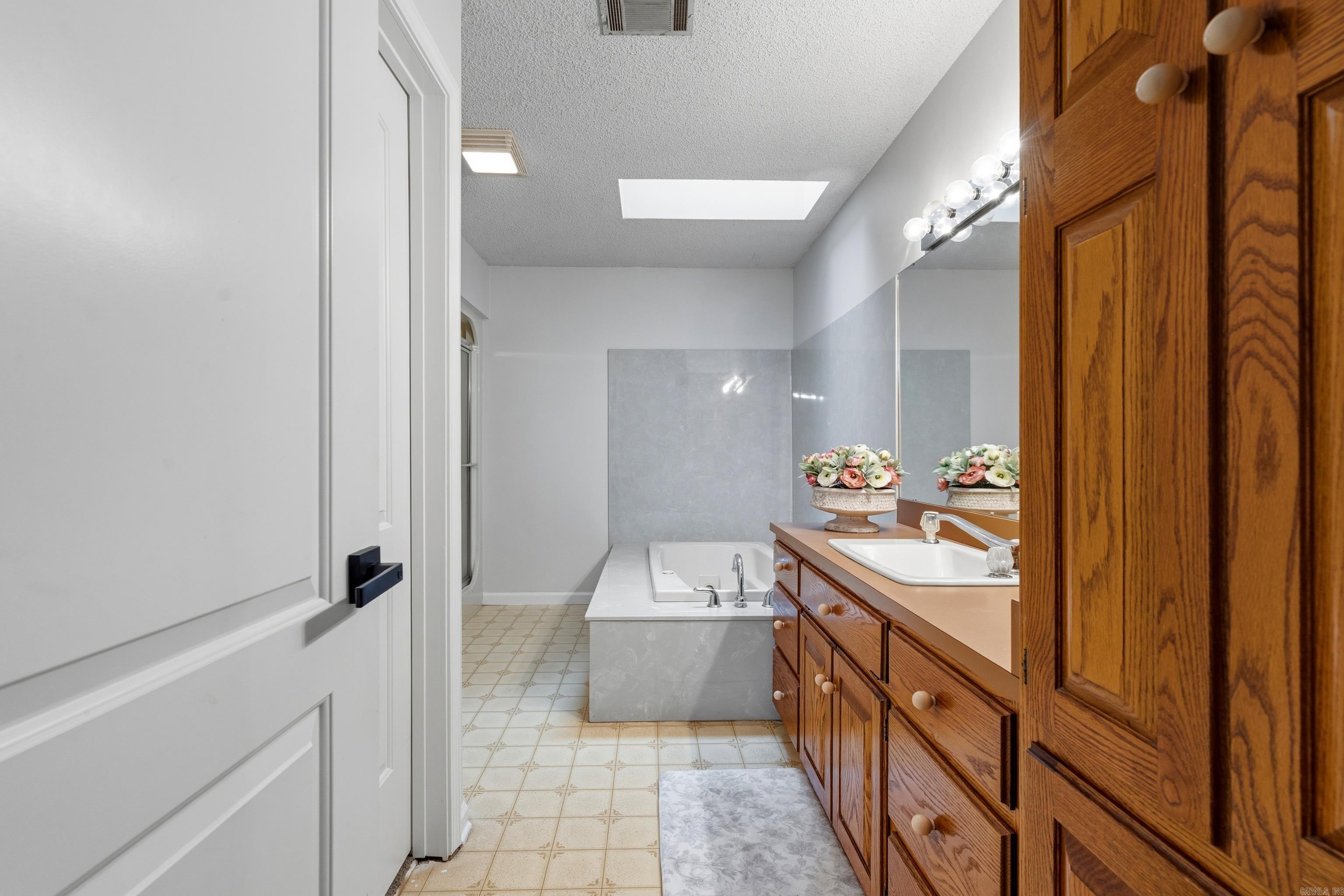 324 Farquharson Ln  Pearcy, AR