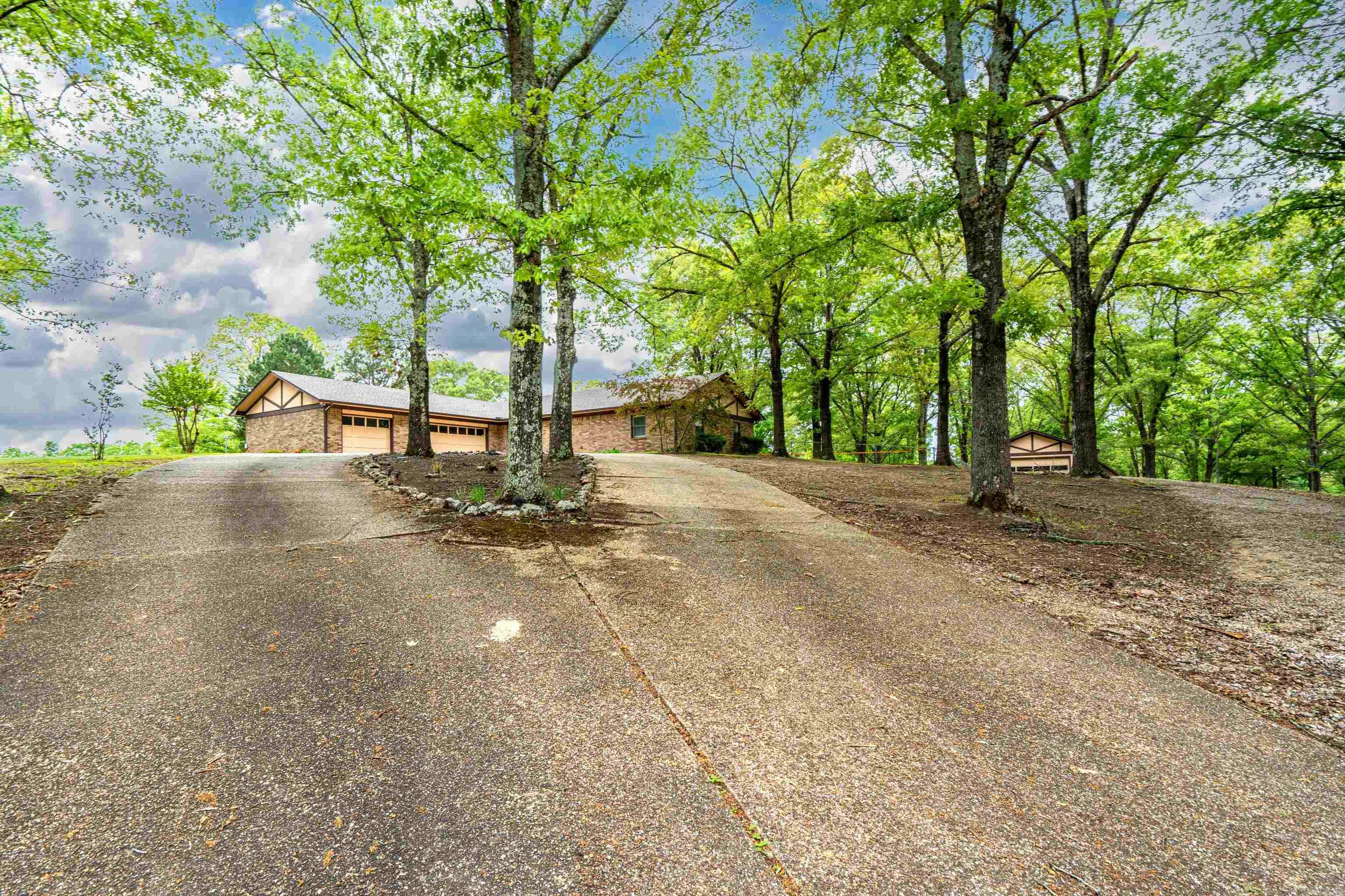 324 Farquharson Ln  Pearcy, AR