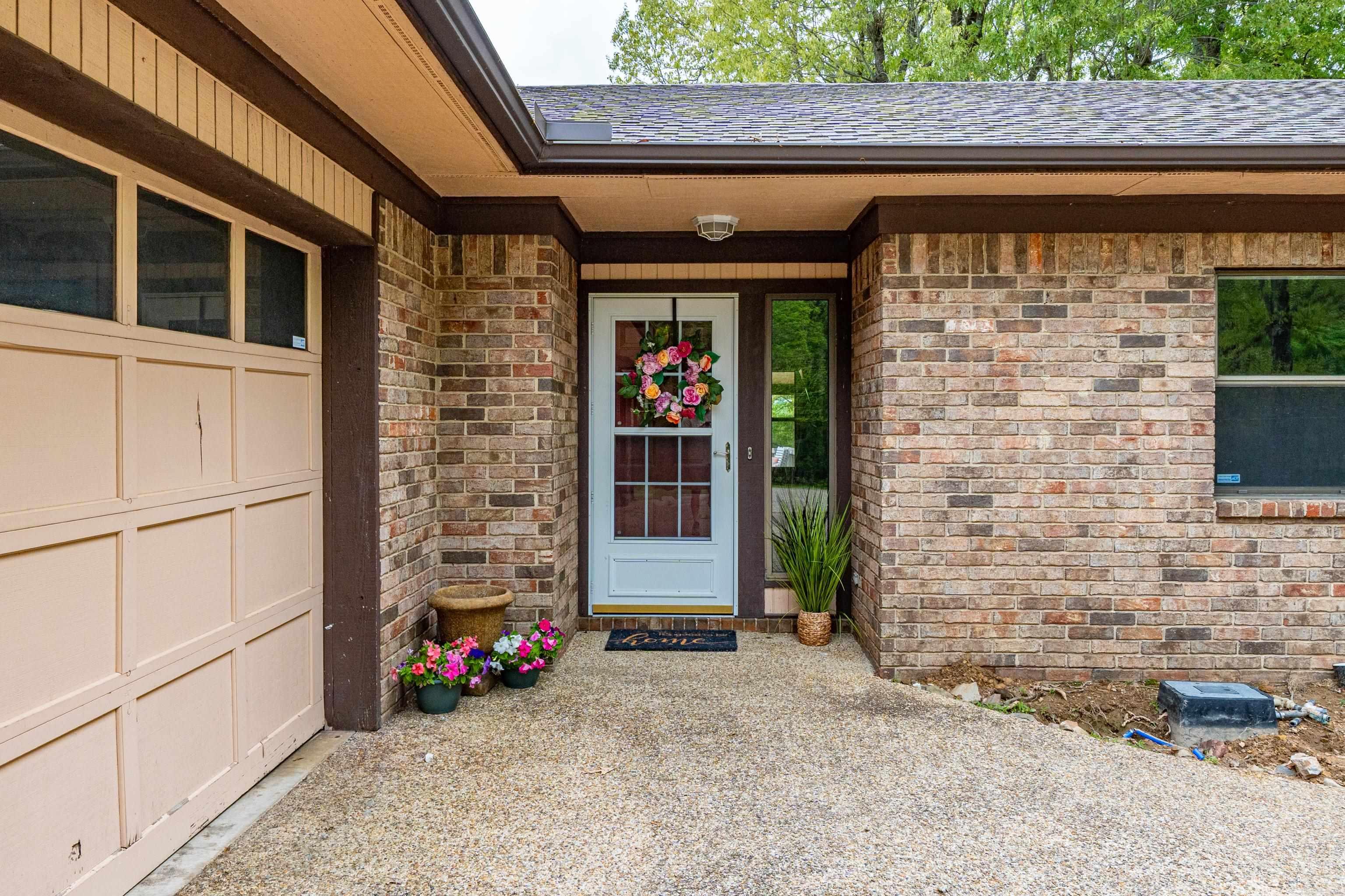 324 Farquharson Ln  Pearcy, AR