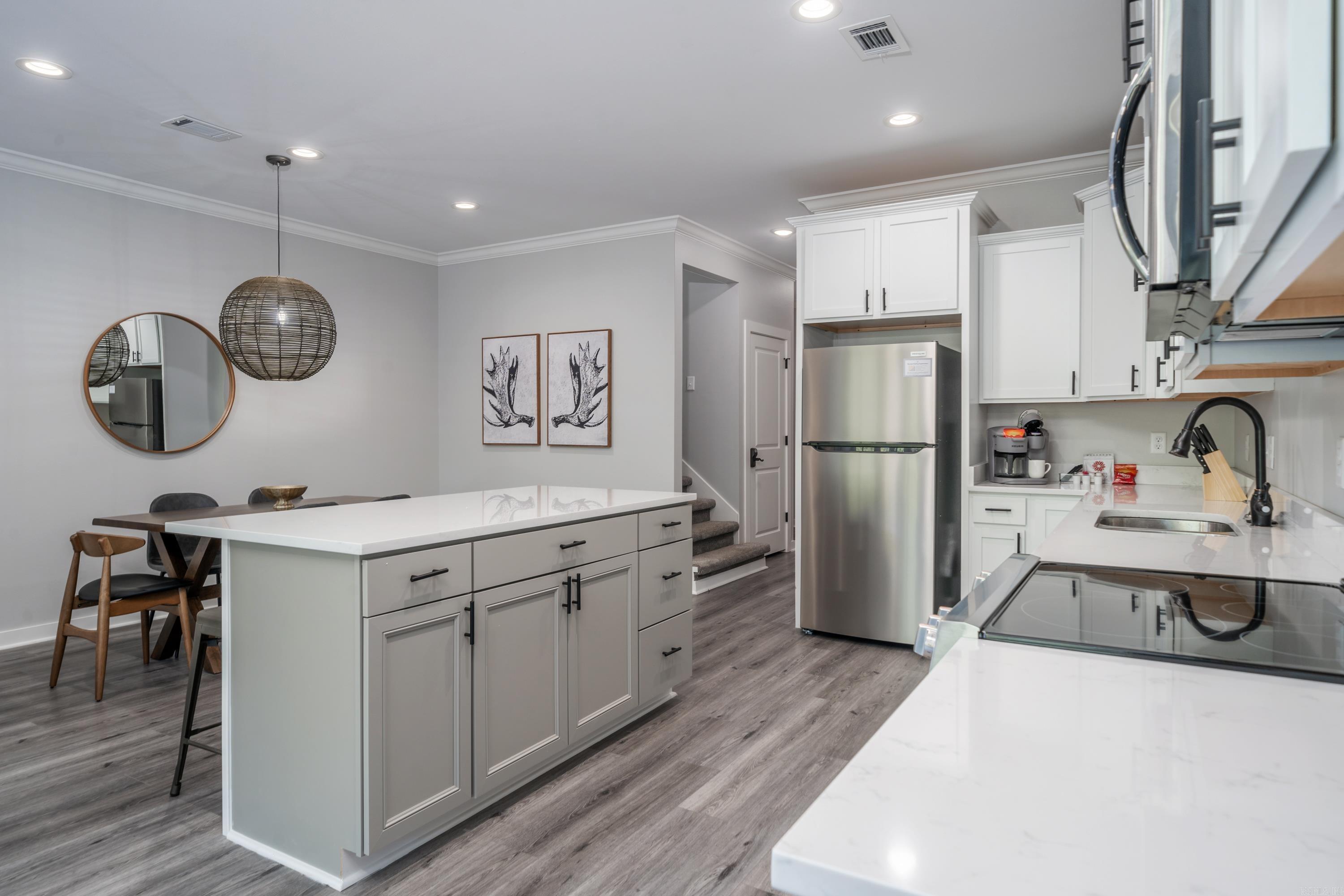 221 Long Beach  Hot Springs, AR