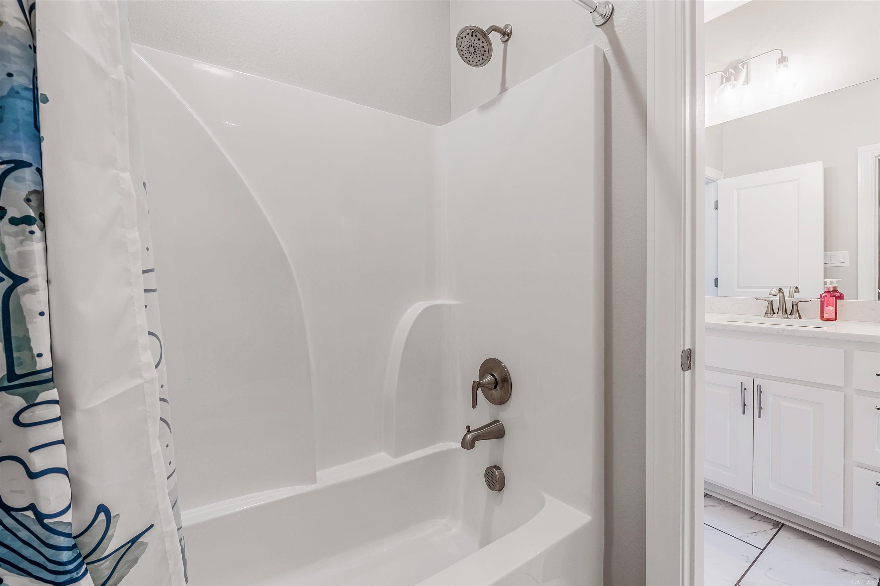 9096 Stone Canyon Drive  Bryant, AR