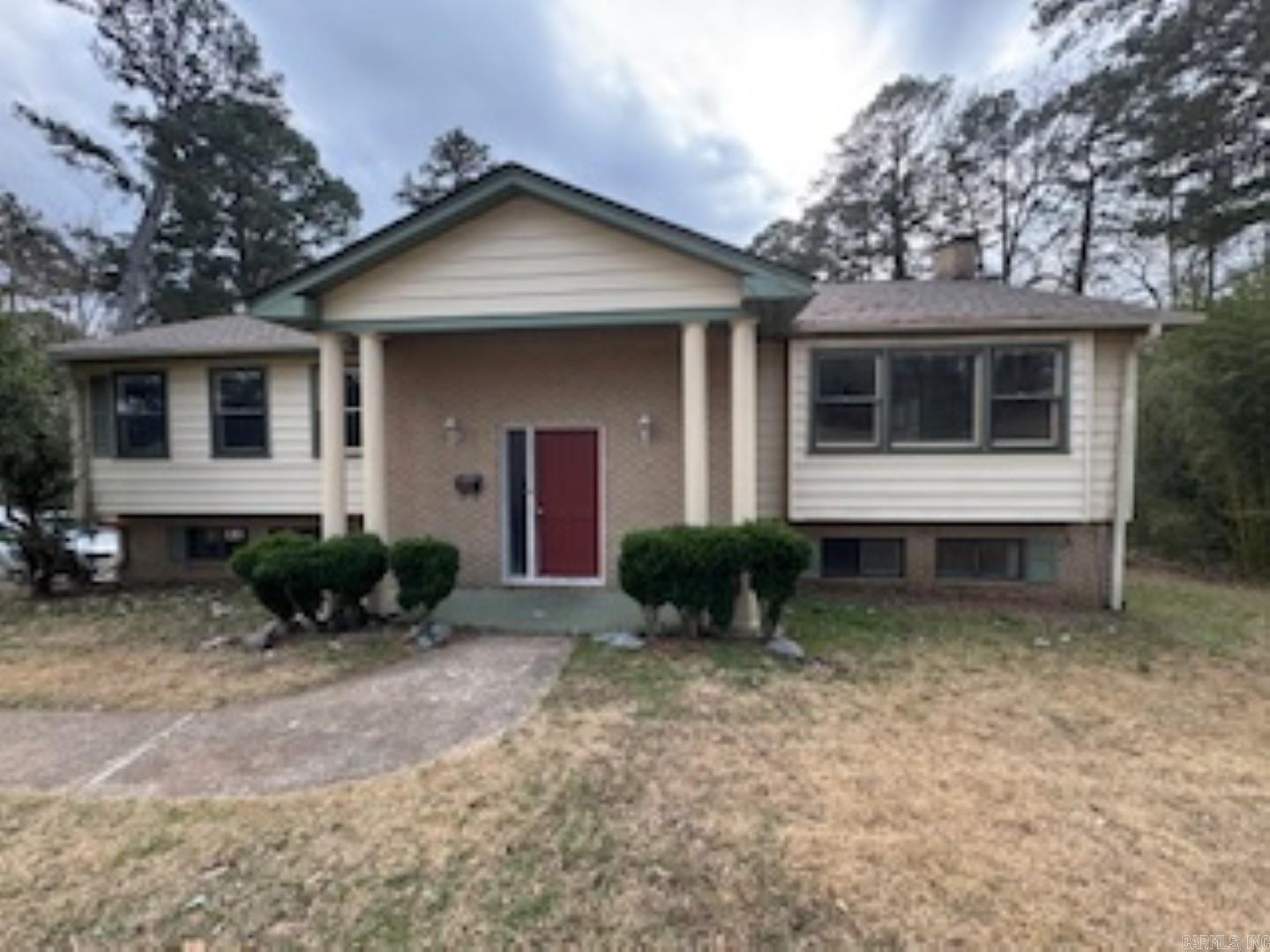 980 Woodcrest  Camden, AR