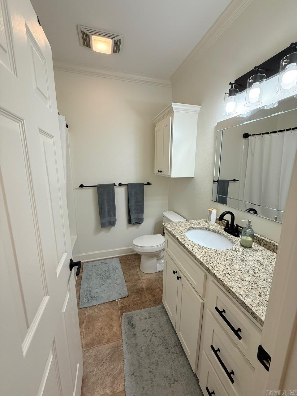 #51 South Drive  Greers Ferry, AR