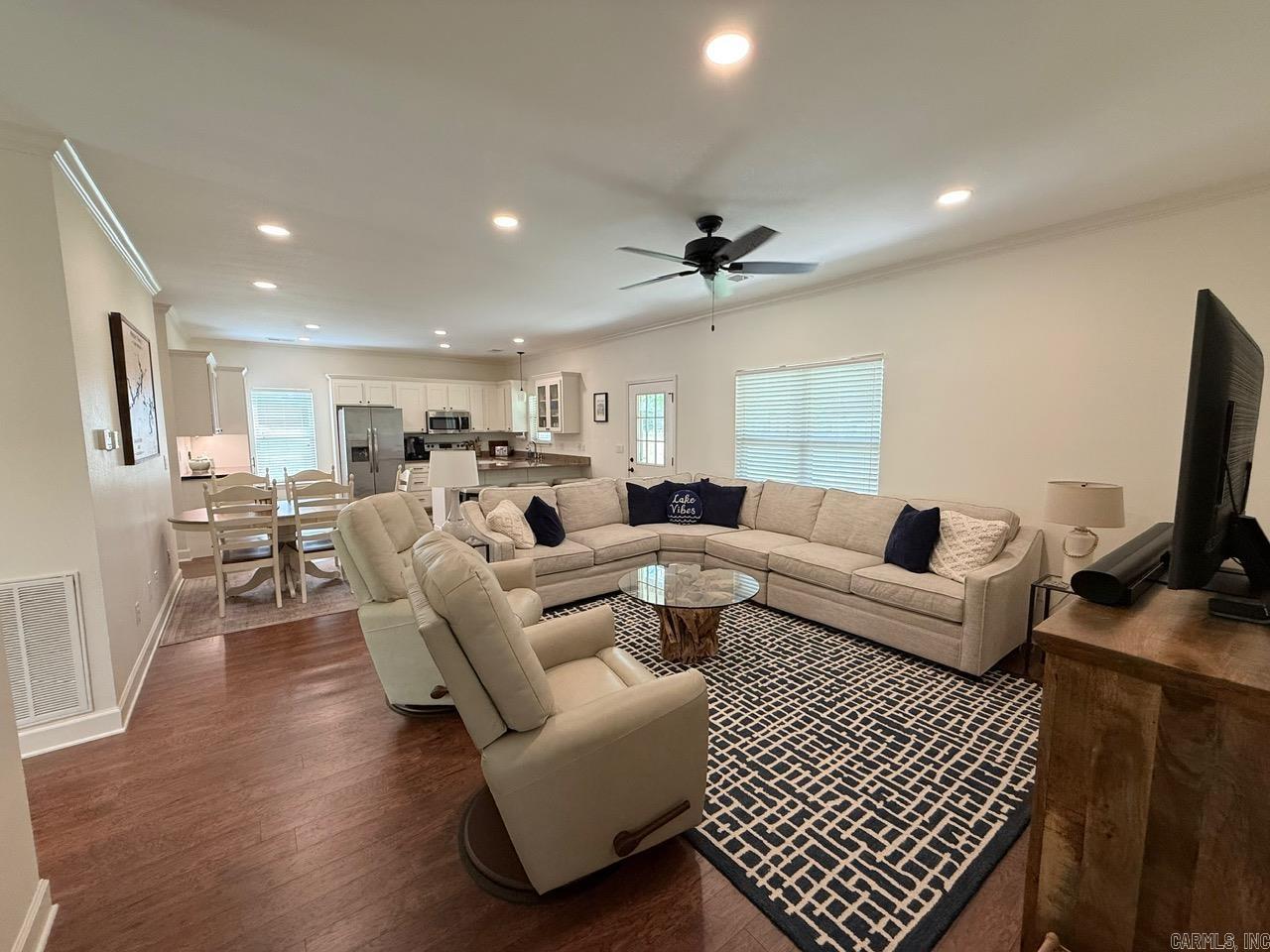 #51 South Drive  Greers Ferry, AR