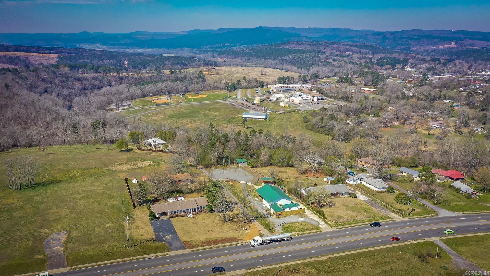 1076 Highway 65 S  Clinton, AR