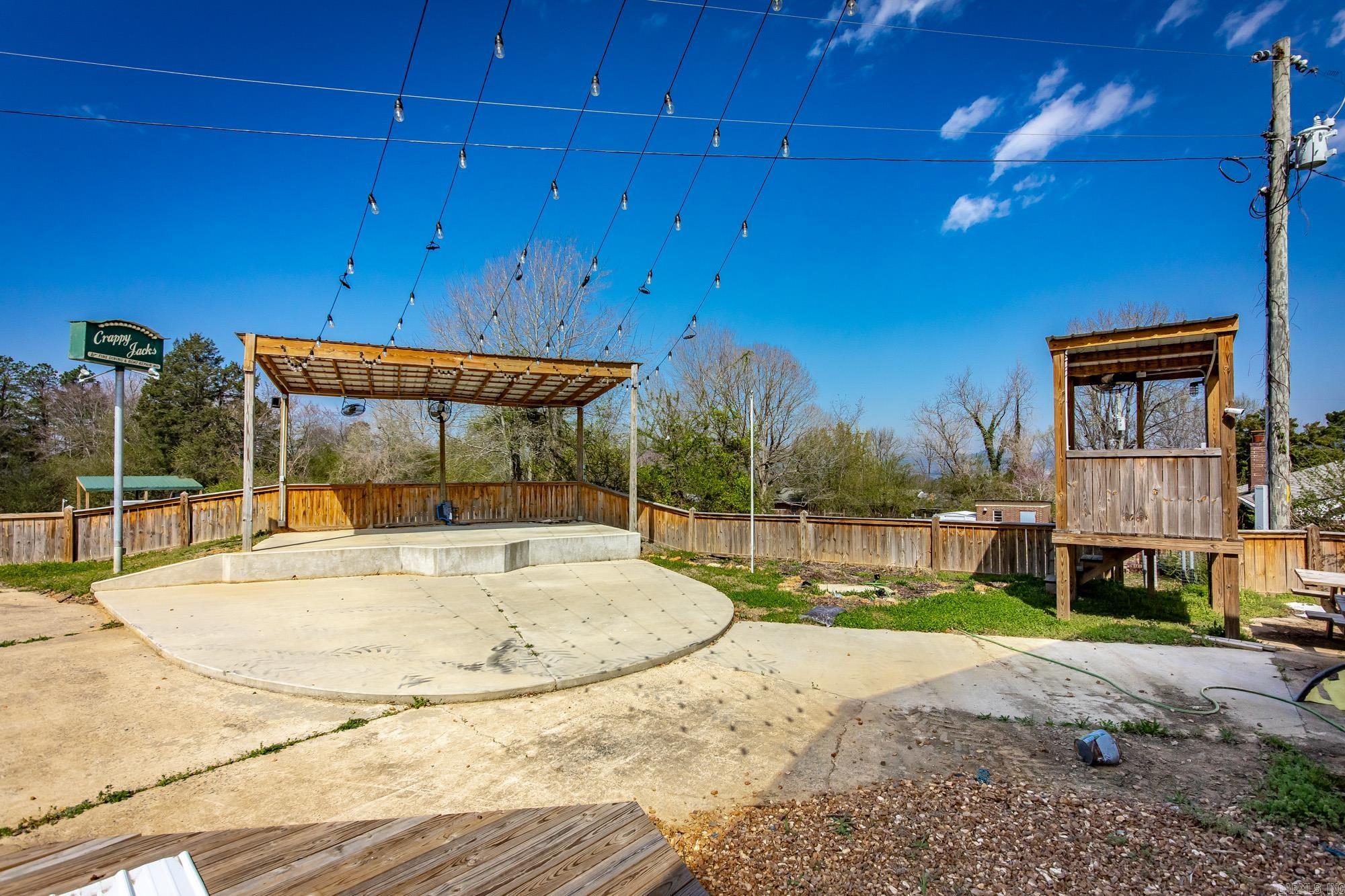 1076 Highway 65 S  Clinton, AR