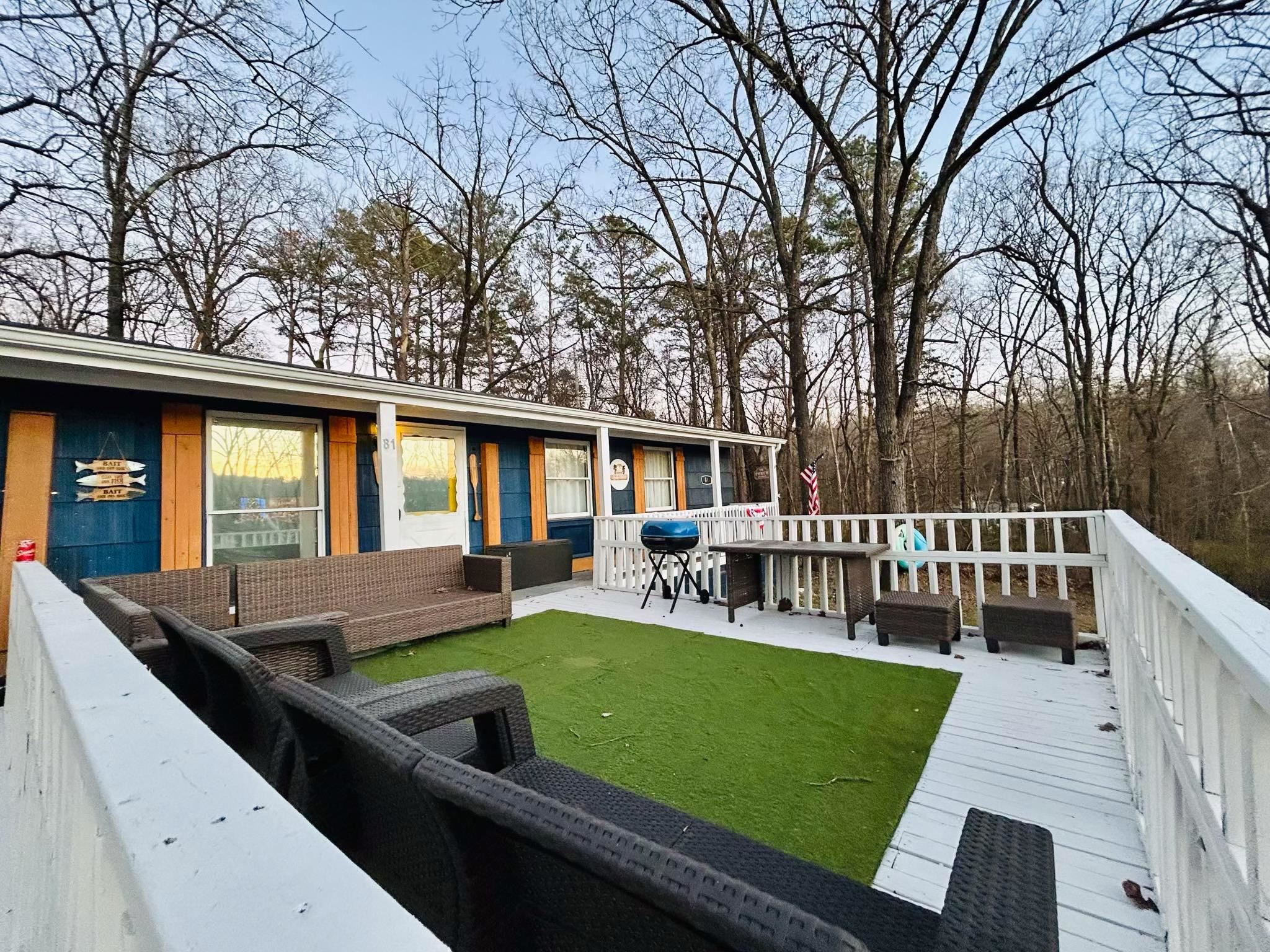 81 E Lakeshore  Cherokee Village, AR