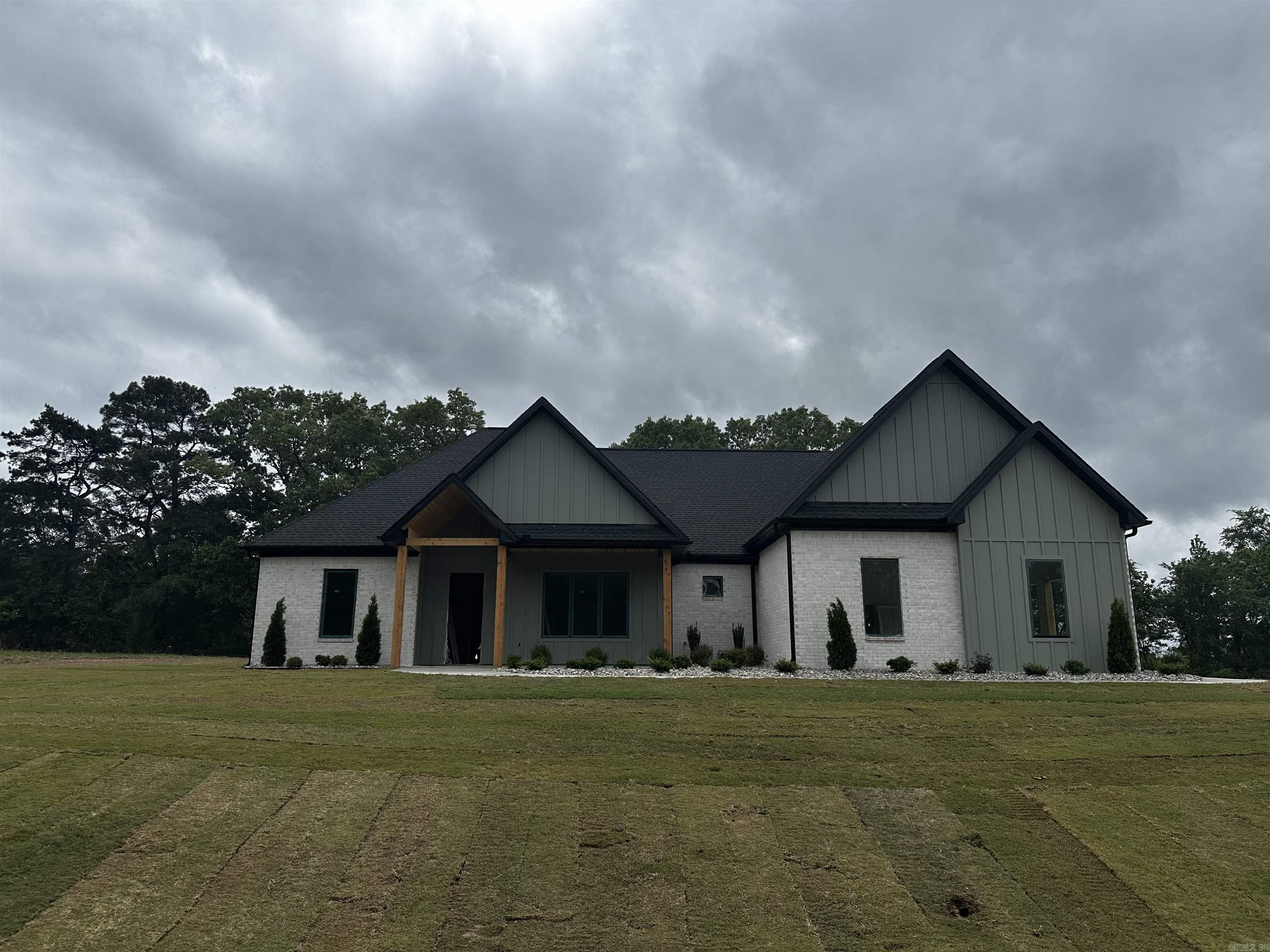 309 Heritage Grove Road