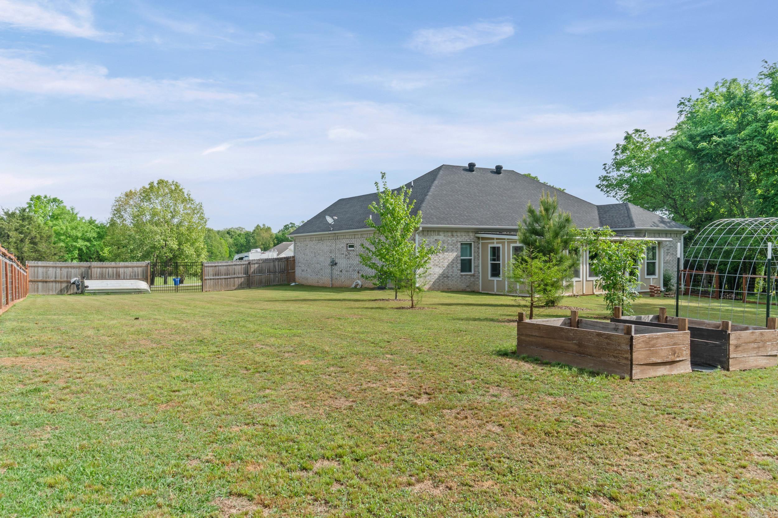 27 Marthas Field  Greenbrier, AR