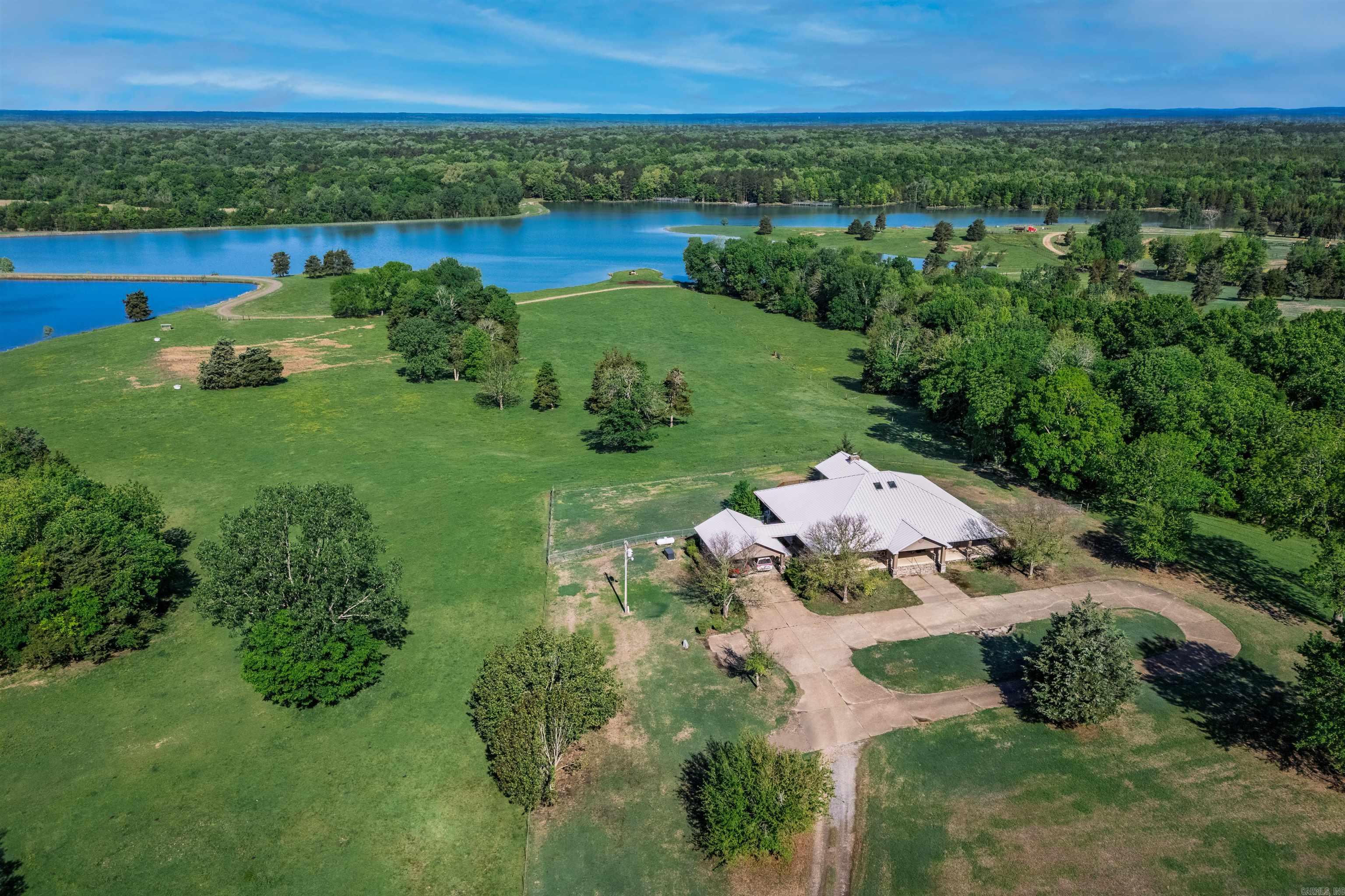 211 Hale  Okolona, AR