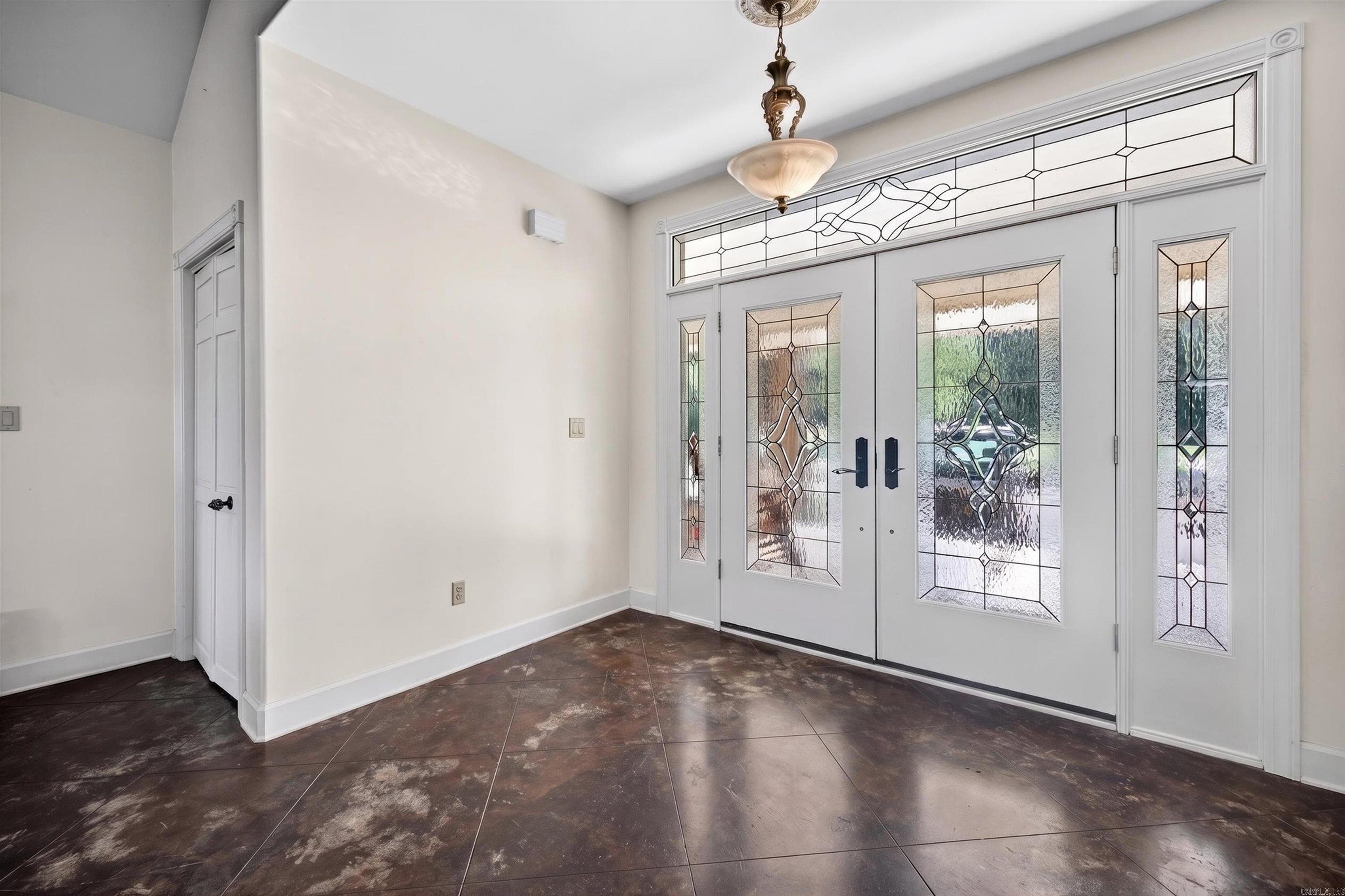 211 Hale  Okolona, AR