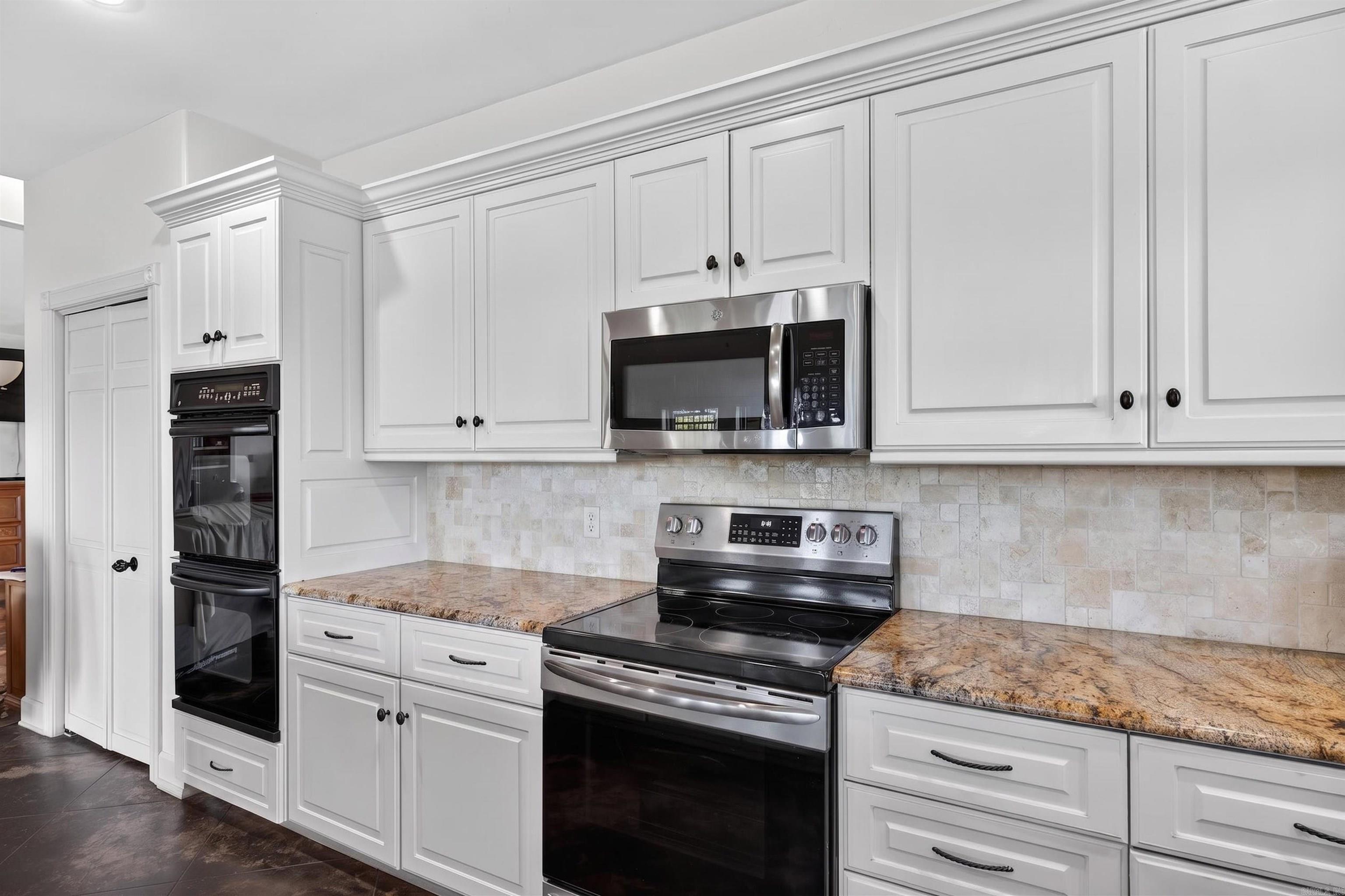 211 Hale  Okolona, AR