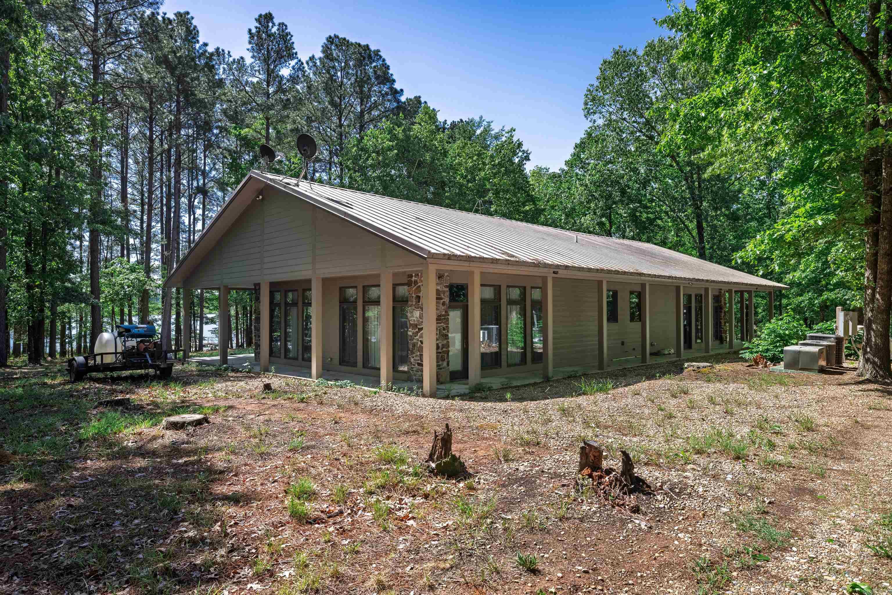 211 Hale  Okolona, AR