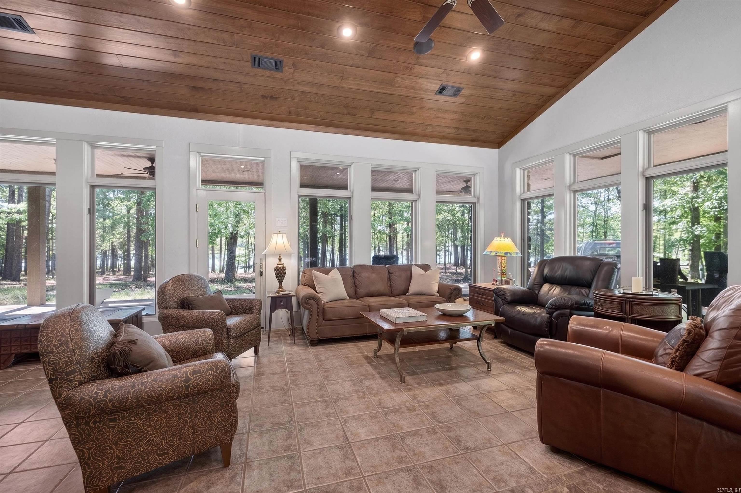 211 Hale  Okolona, AR