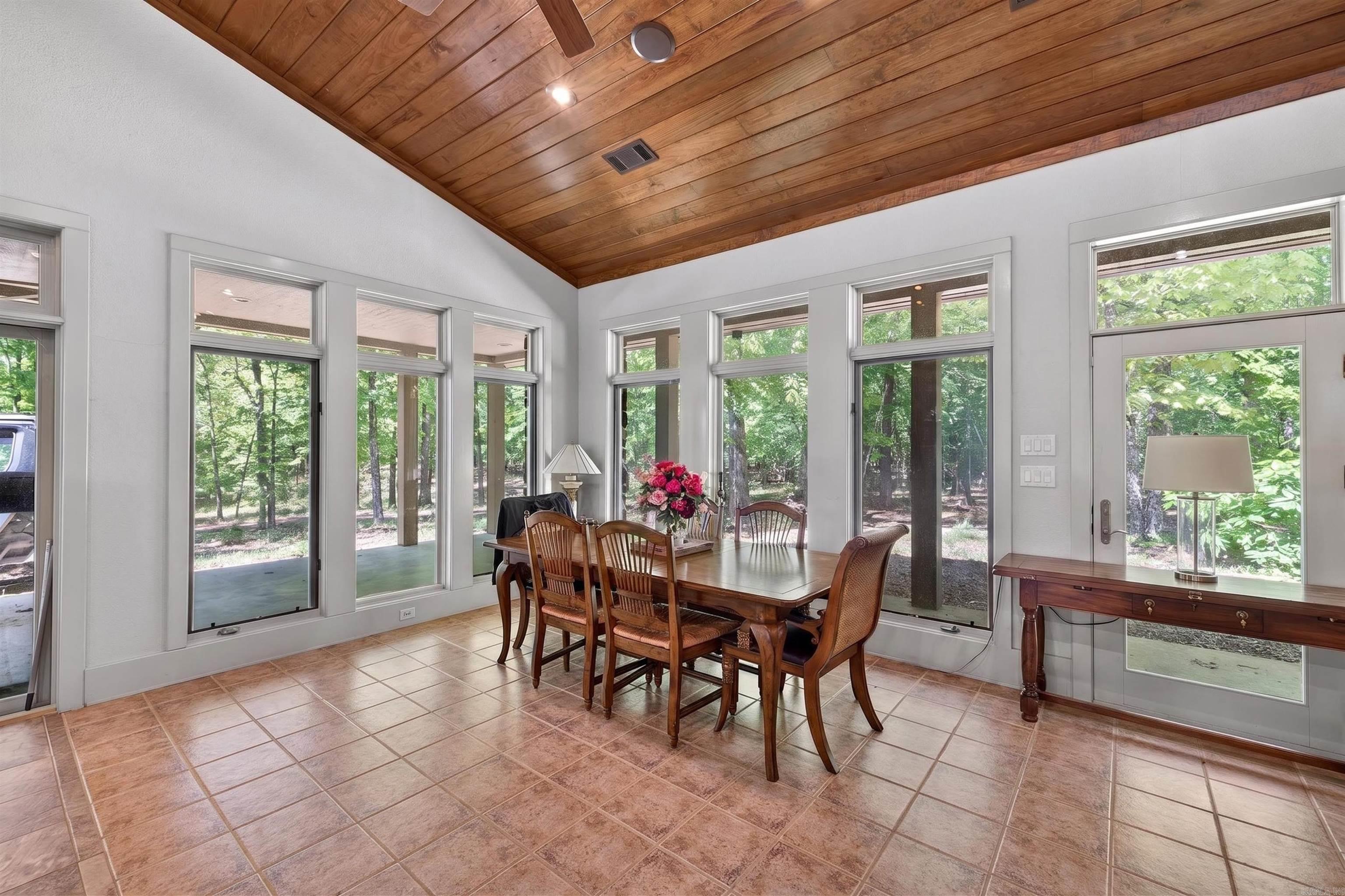 211 Hale  Okolona, AR