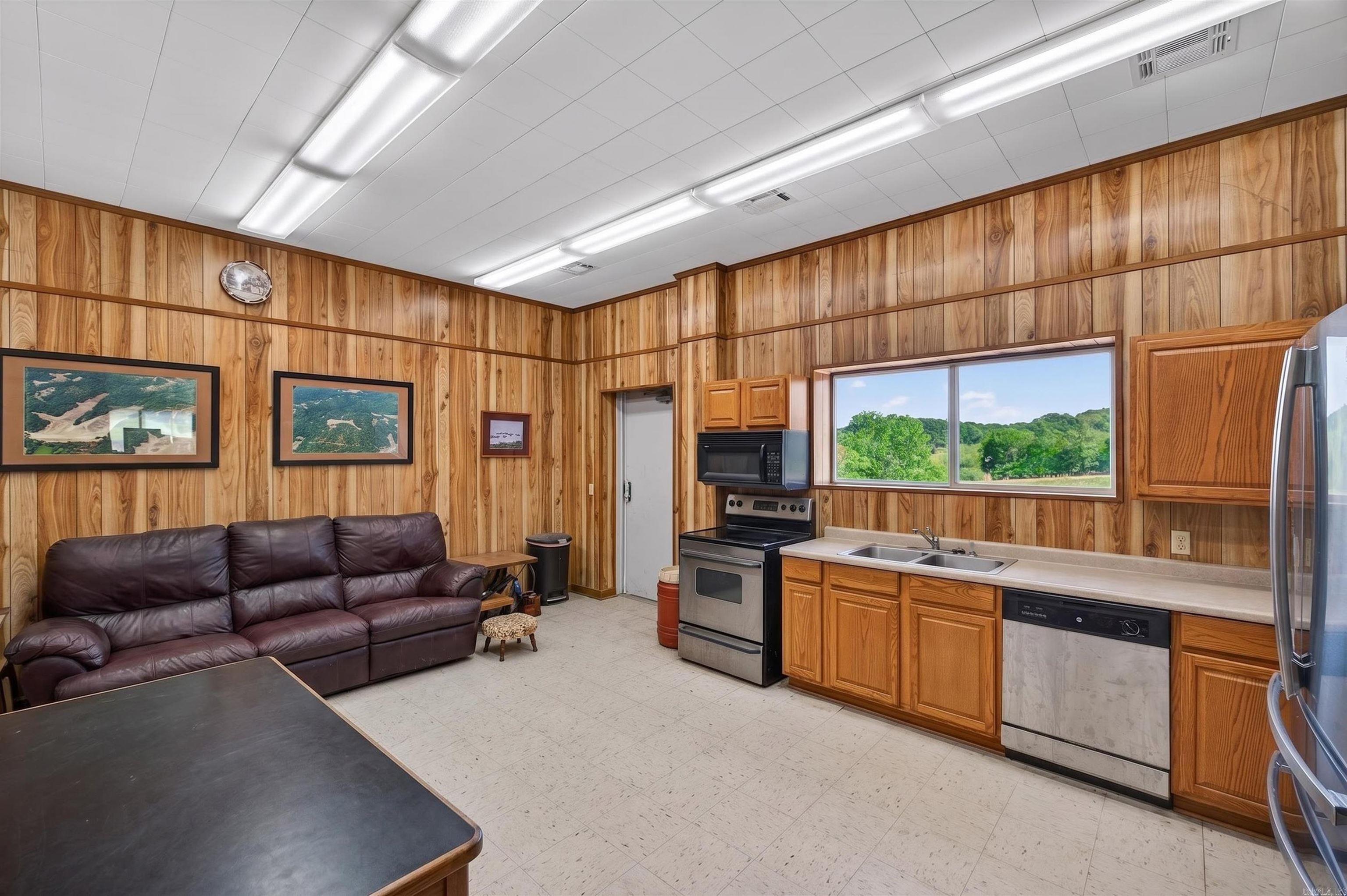 211 Hale  Okolona, AR