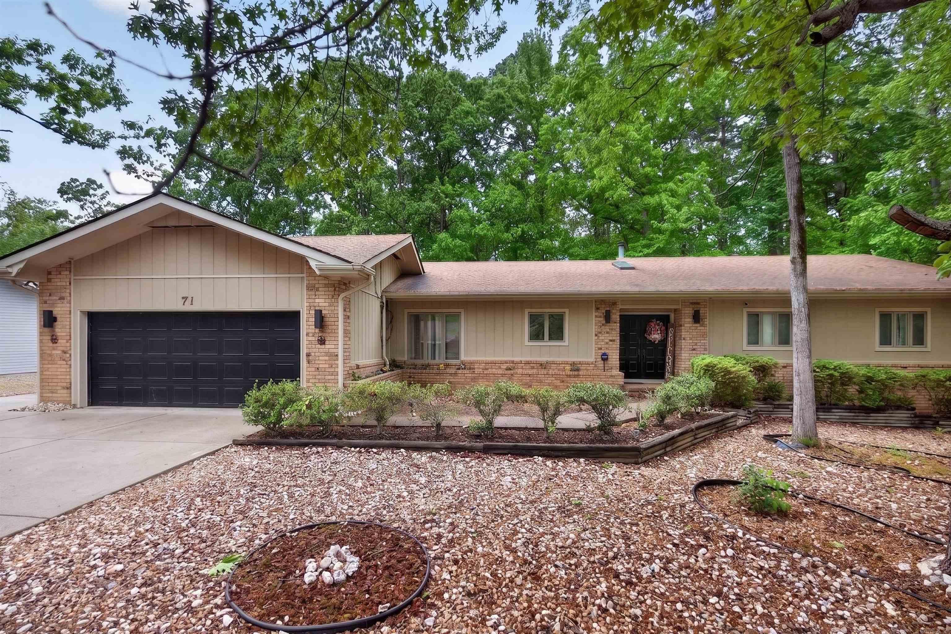 71 Hartura Way  Hot Springs Village, AR