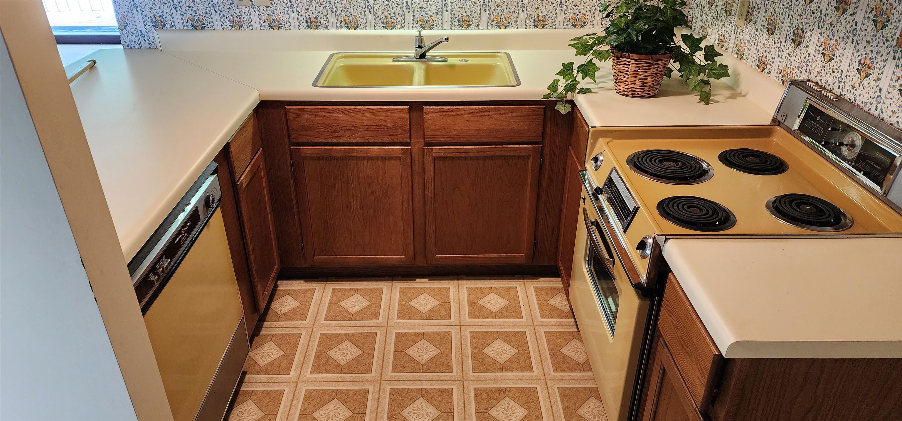 16 Annette  Cherokee Village, AR