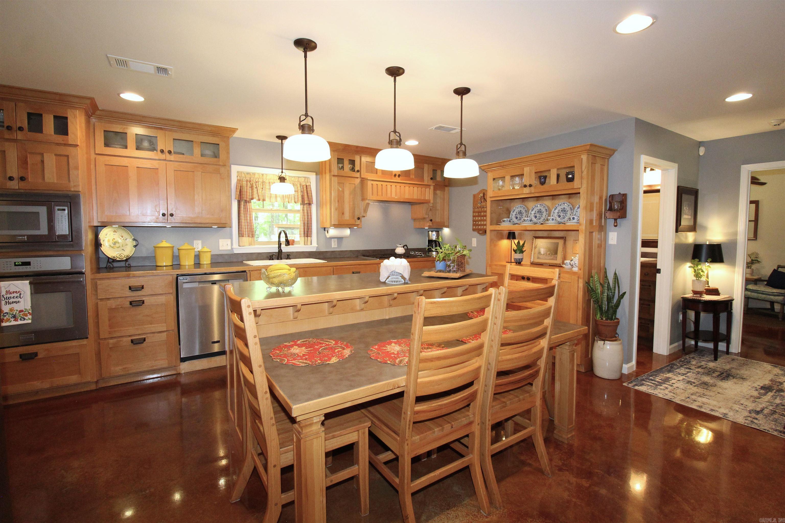 35 Grant County Road 737  Sheridan, AR