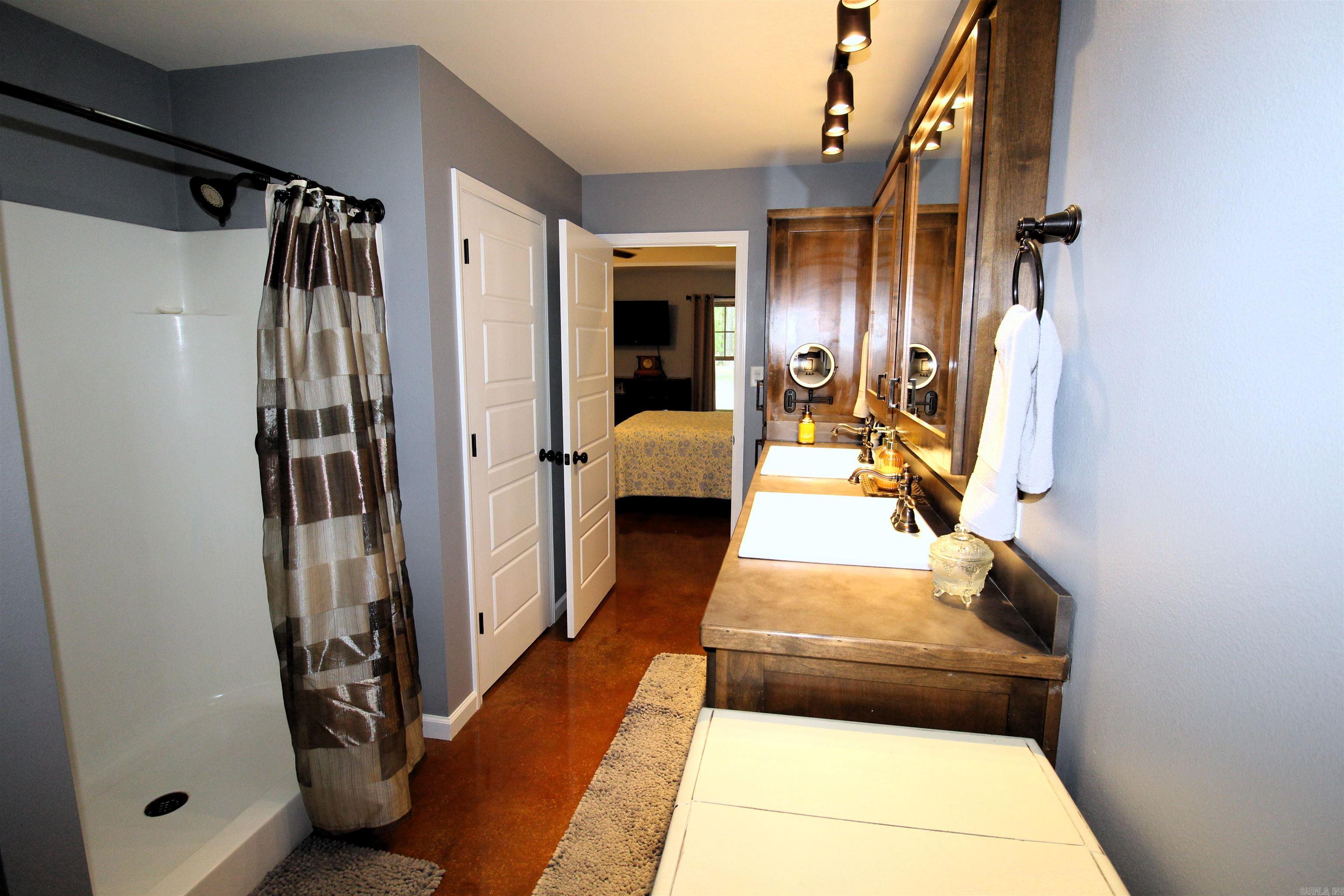 35 Grant County Road 737  Sheridan, AR