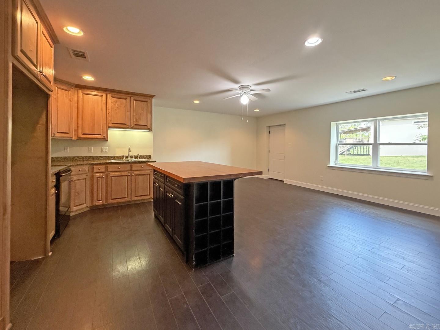 300 Crestview Drive  Hot Springs, AR