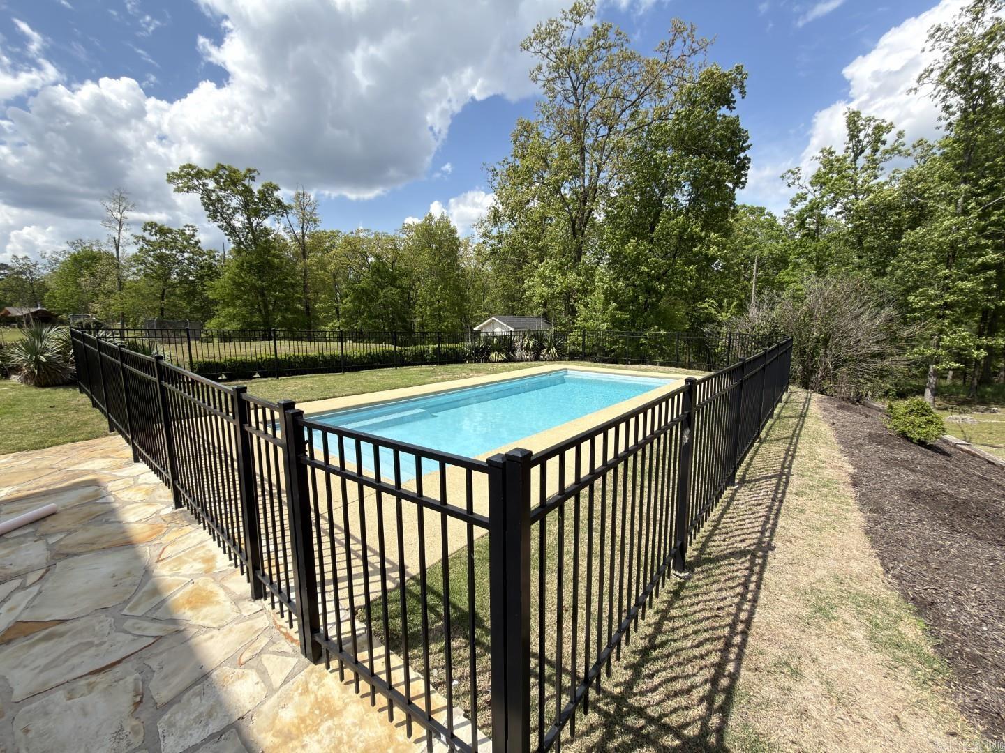 300 Crestview Drive  Hot Springs, AR