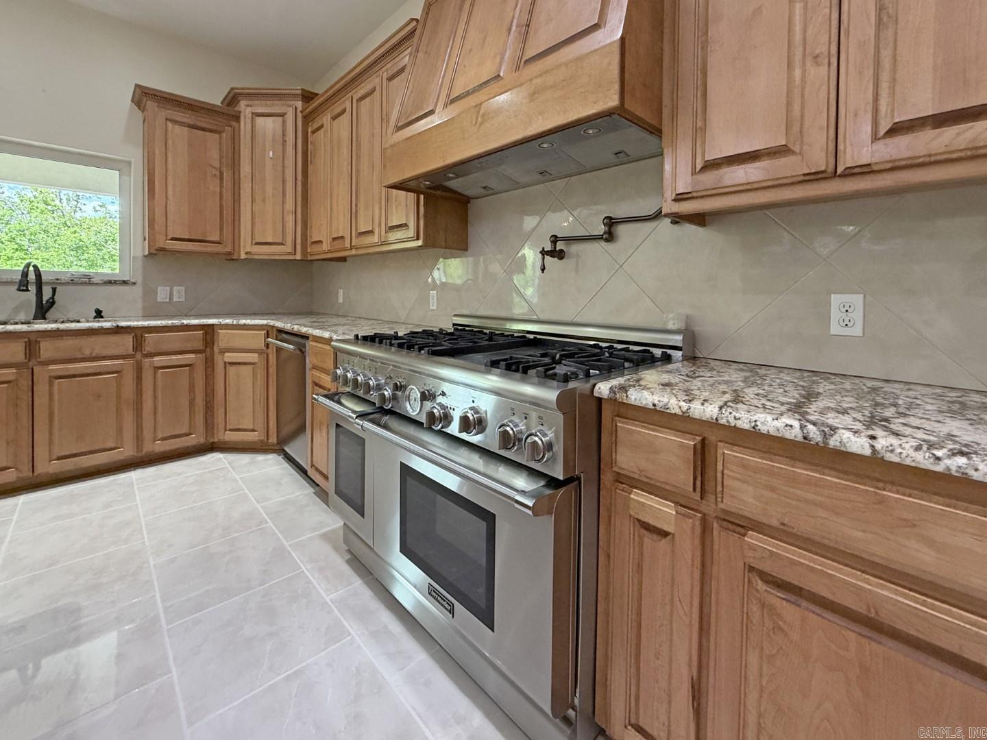 300 Crestview Drive  Hot Springs, AR