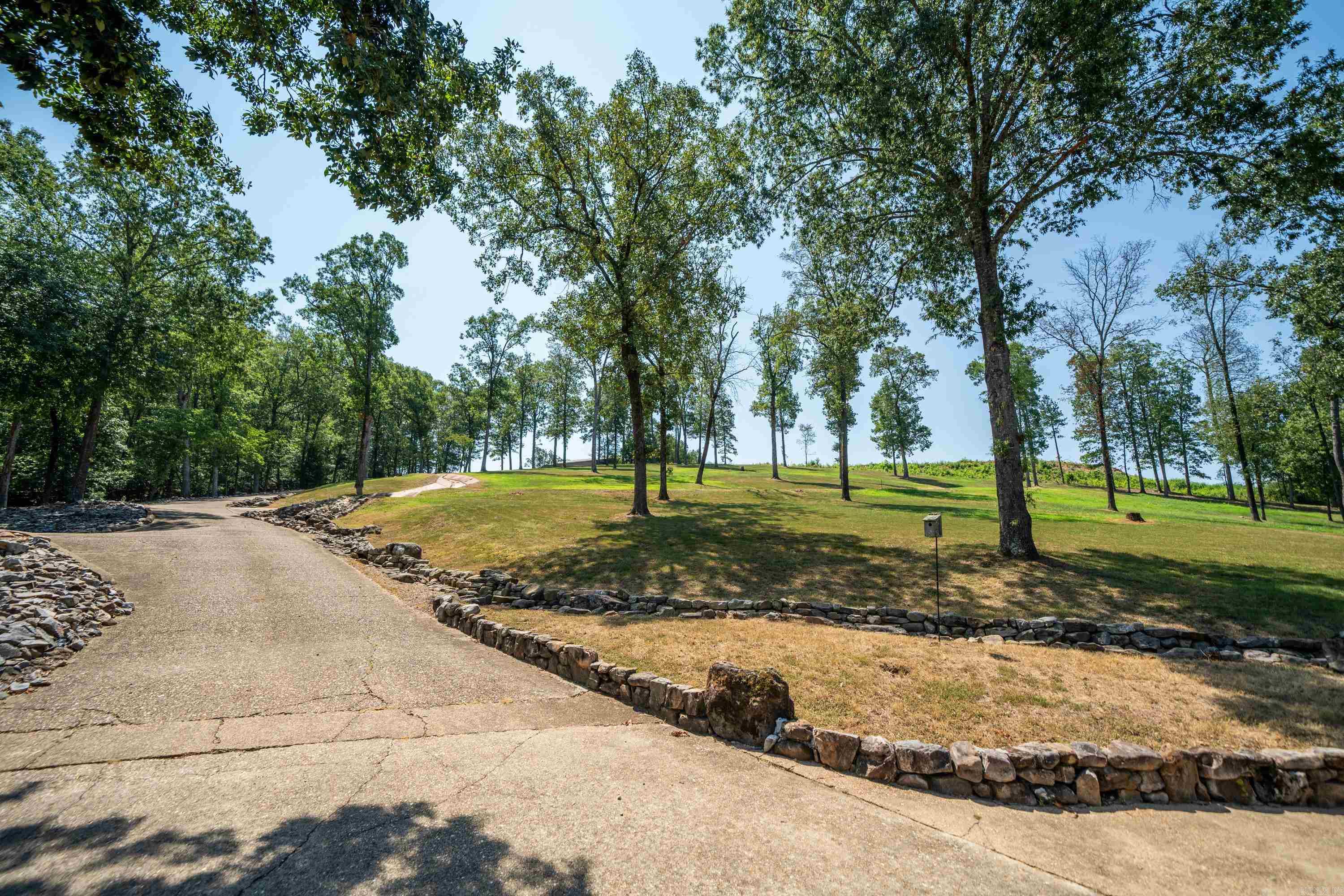 300 Pinehill  Hot Springs, AR