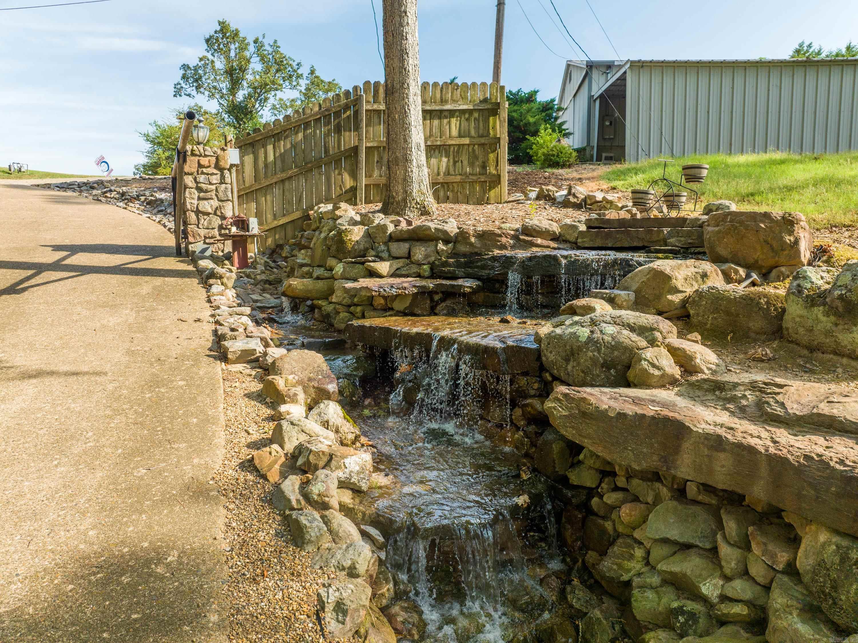 300 Pinehill  Hot Springs, AR