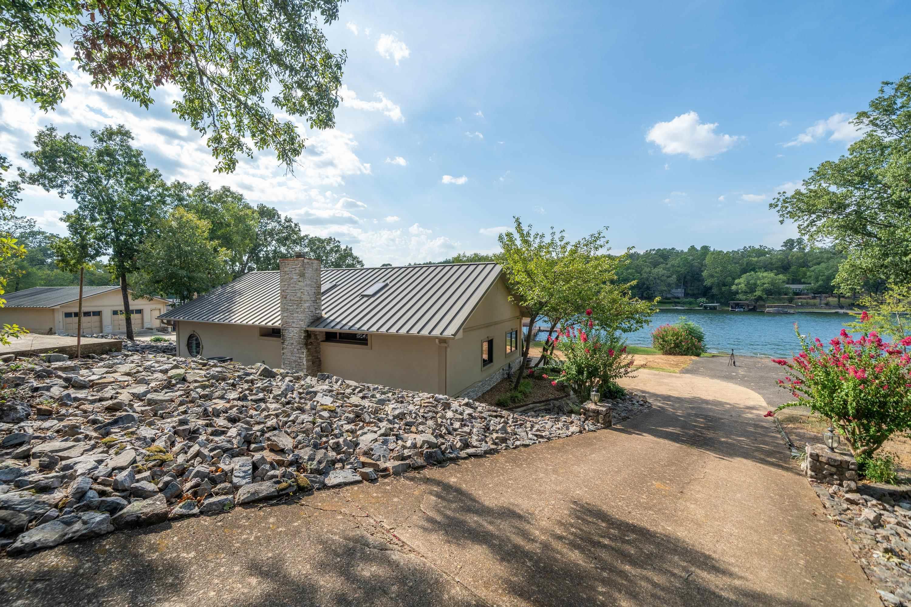 300 Pinehill  Hot Springs, AR