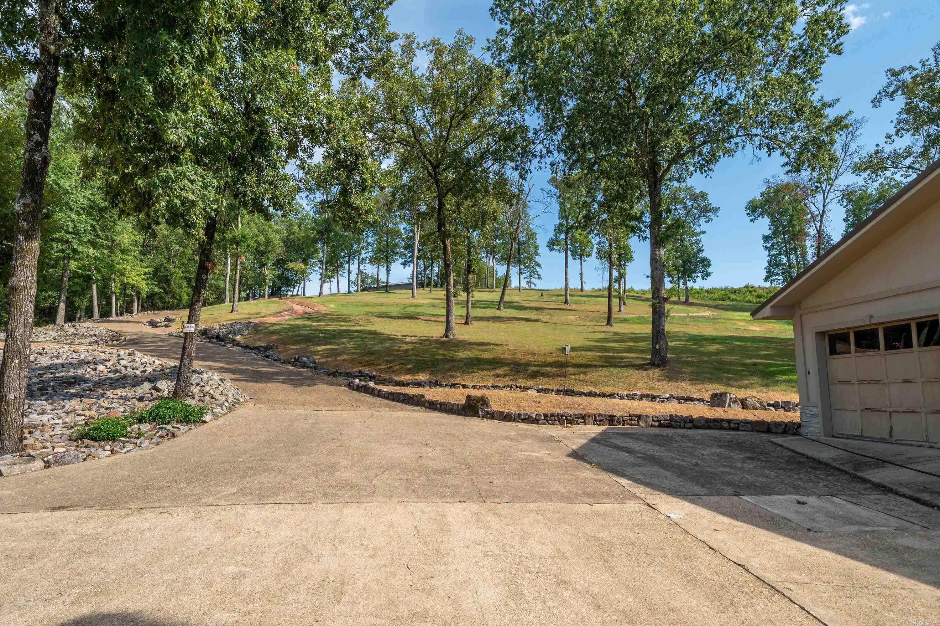 300 Pinehill  Hot Springs, AR