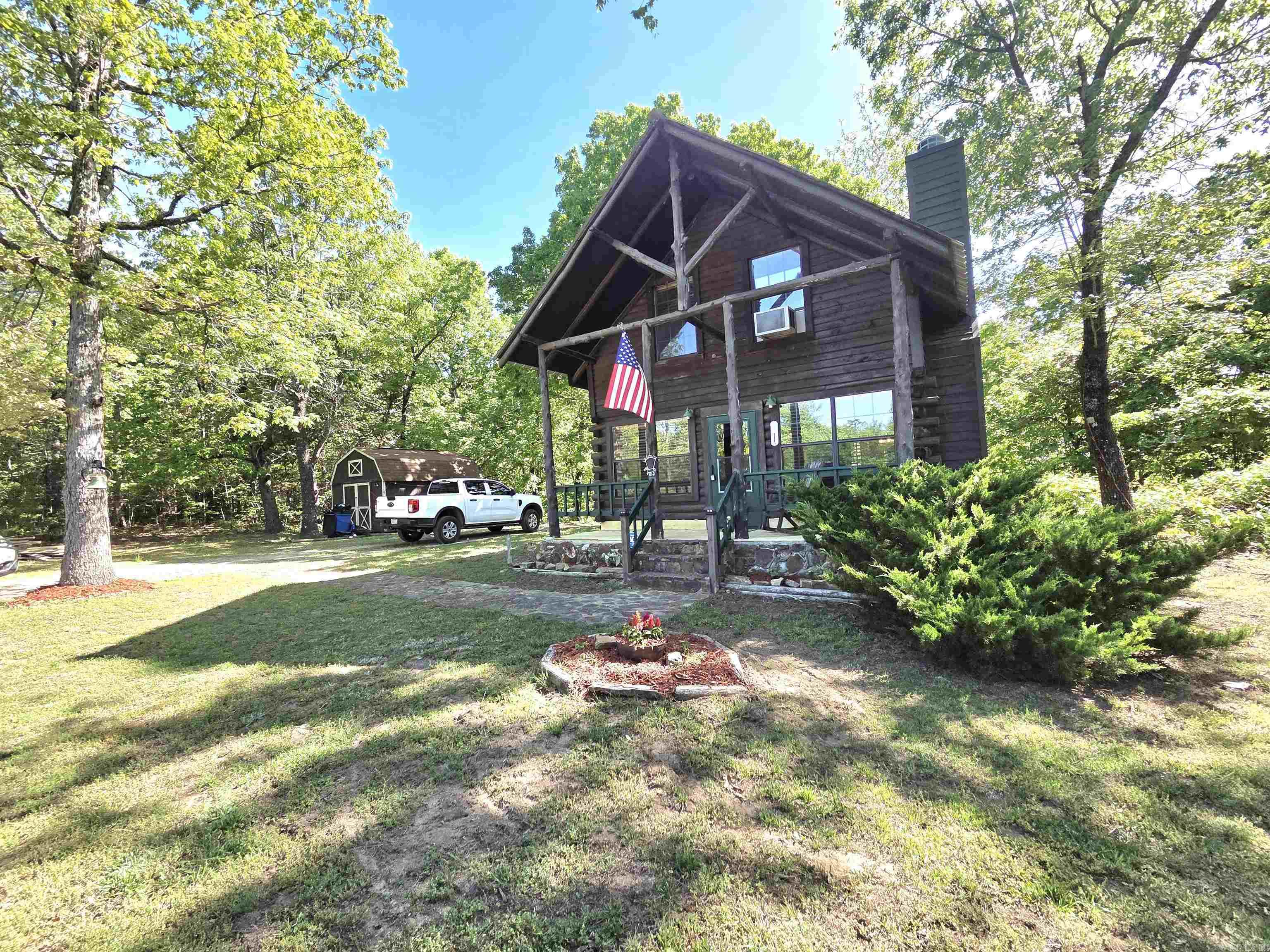 304 Black Bear Bluff  Mountain View, AR